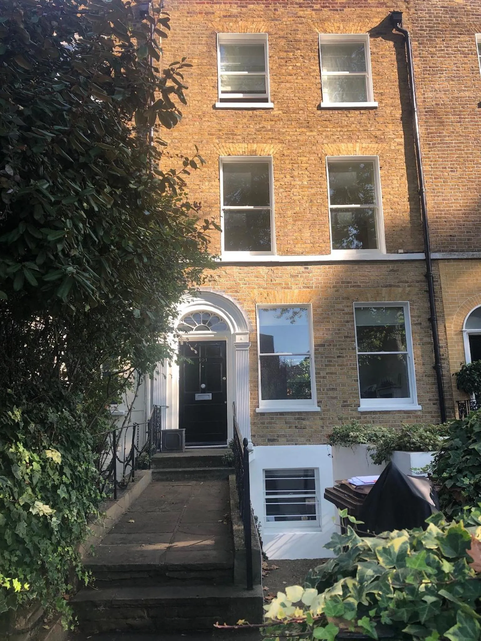 Facade/entrance in Kennington B & B