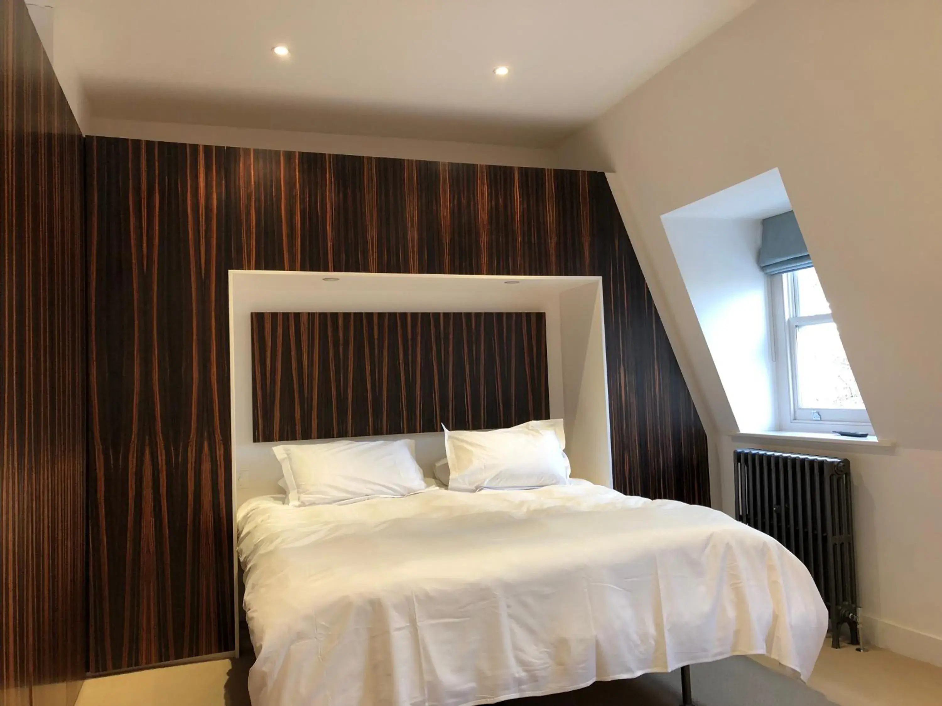 Double Room with Private Bathroom in Kennington B & B Double Room with Private Bathroom in Kennington B & B