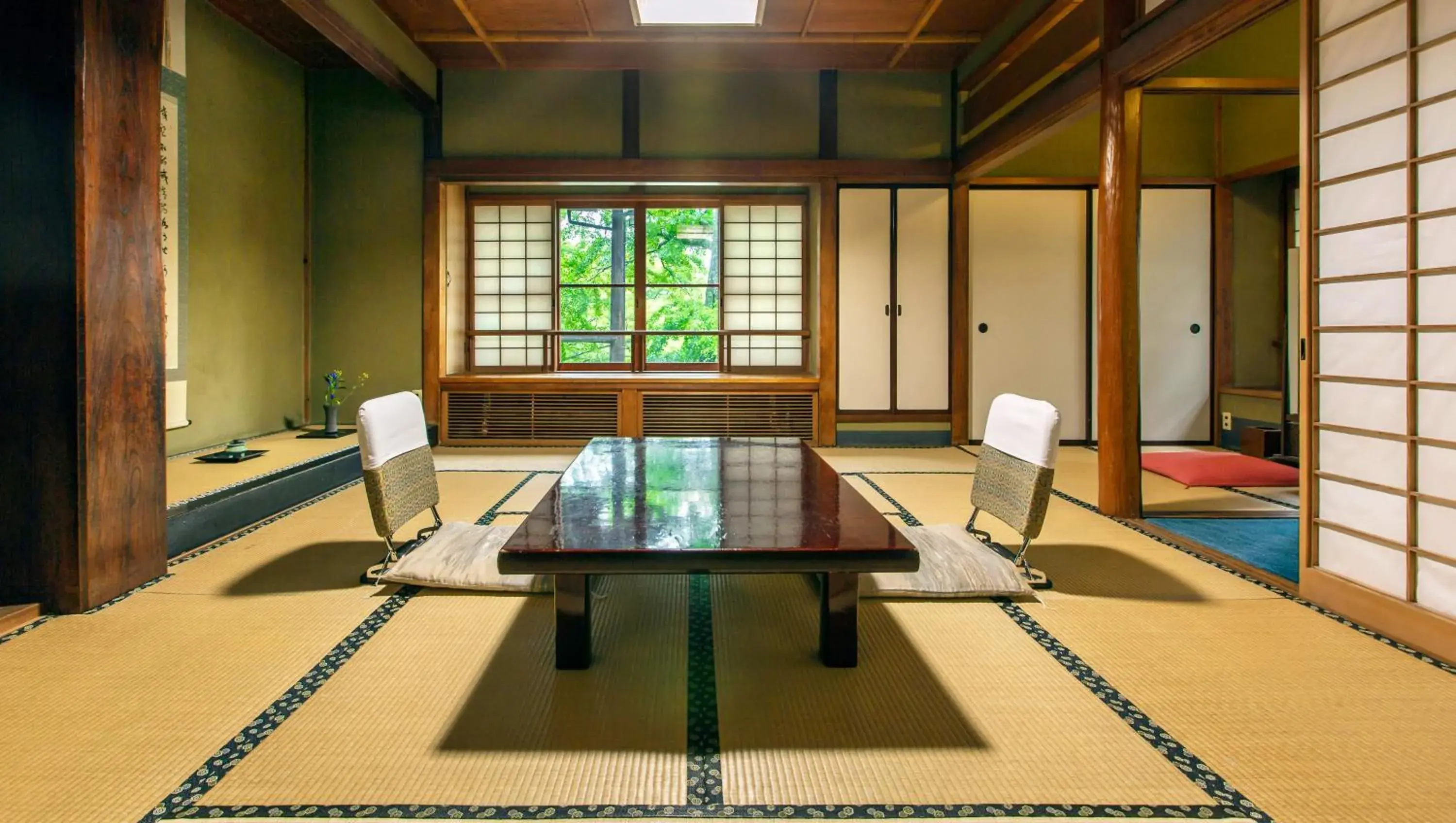 Japanese-Style Triple Room with Hot Spring Bath - Villa in Gora Kansuiro Japanese-Style Triple Room with Hot Spring Bath - Villa in Gora Kansuiro