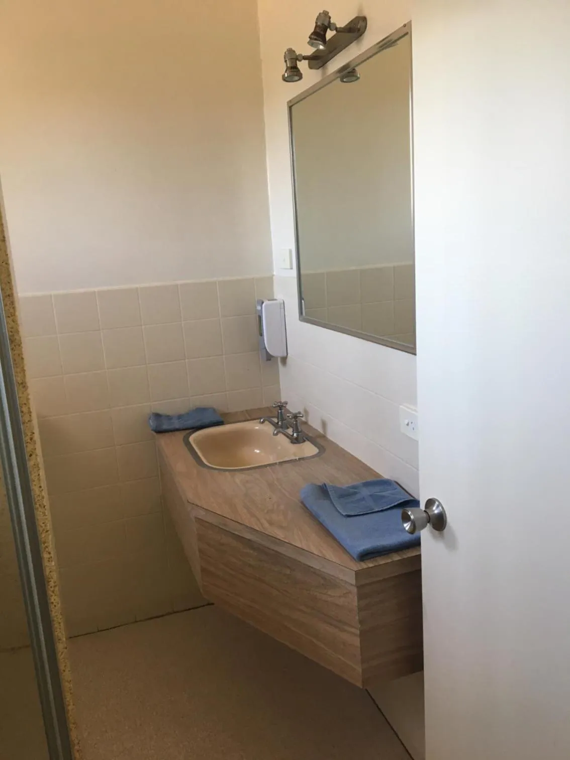 Yarram Commecial Hotel Motel