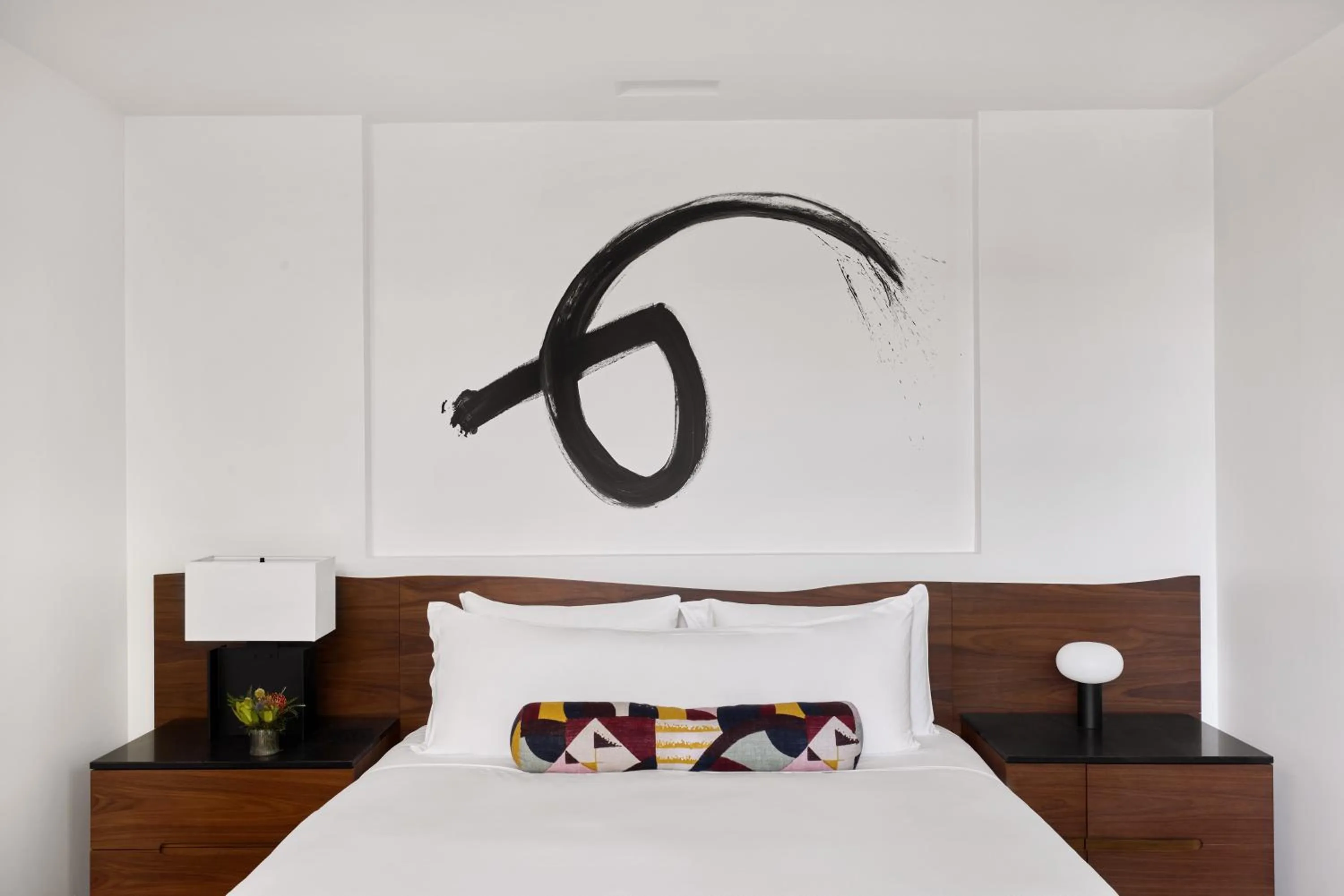 Bed in Bardessono Hotel and Spa