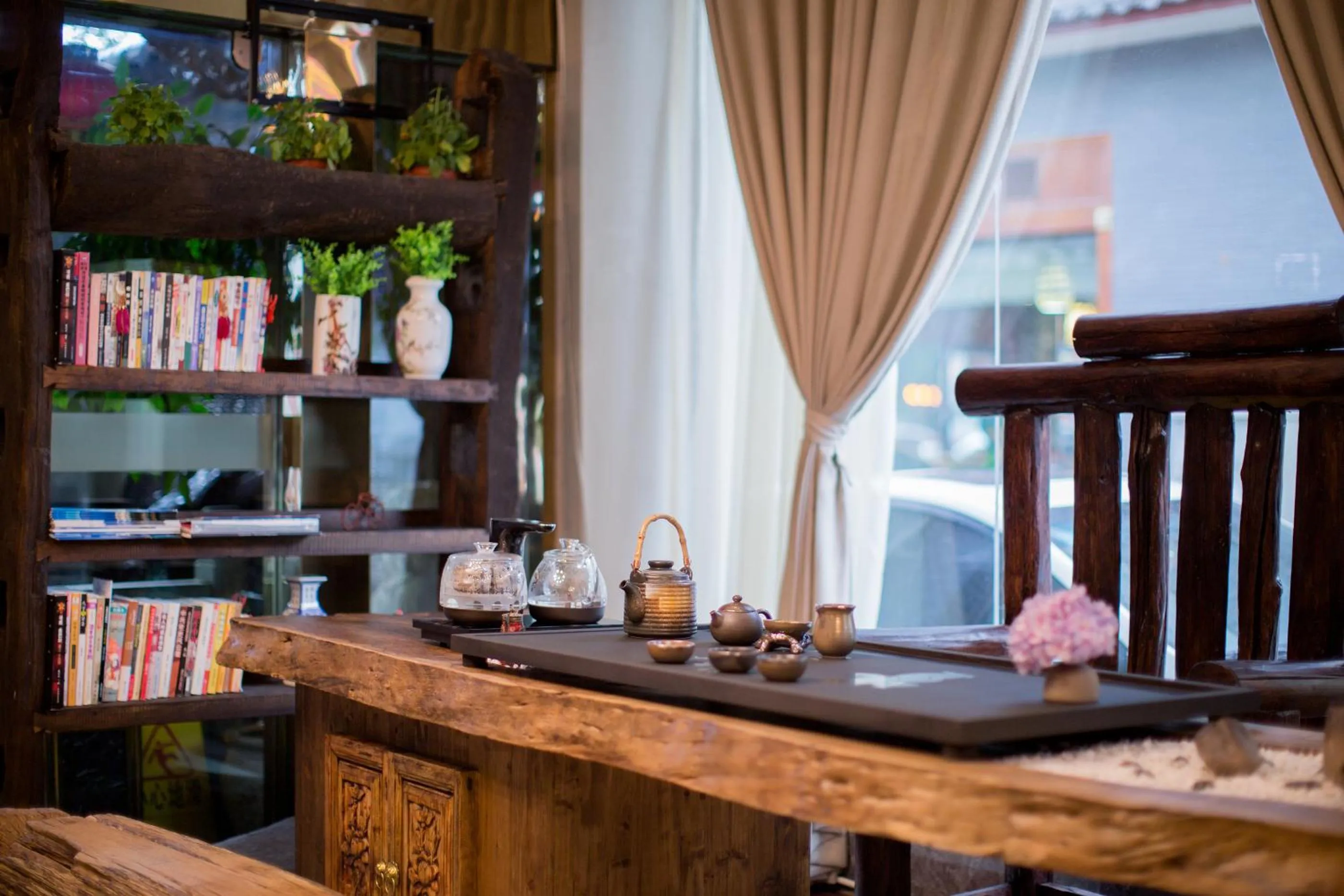 Coffee/tea facilities in Old Story Inn Lijiang Old Town