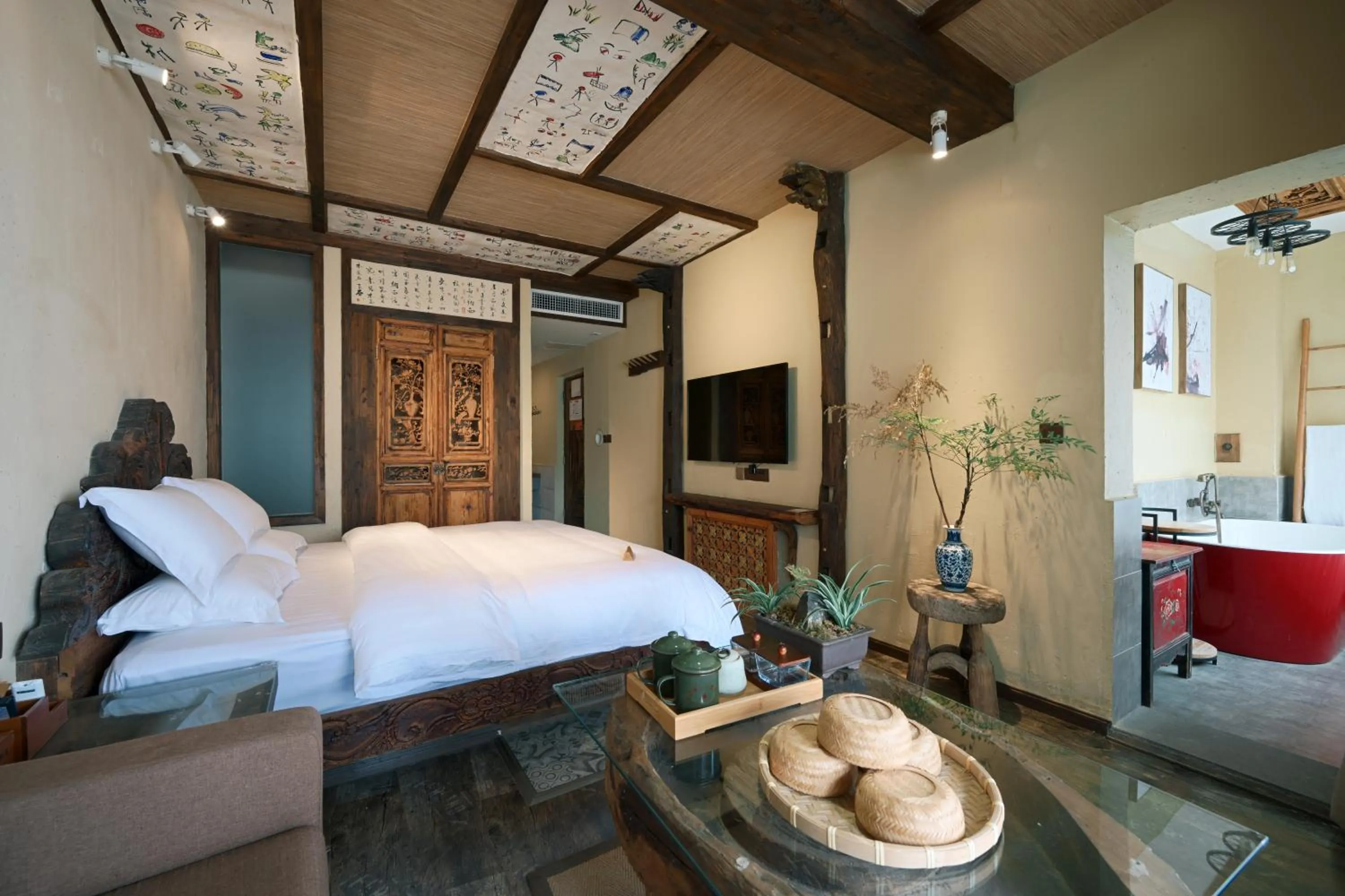 Photo of the whole room, Bed in Old Story Inn Lijiang Old Town
