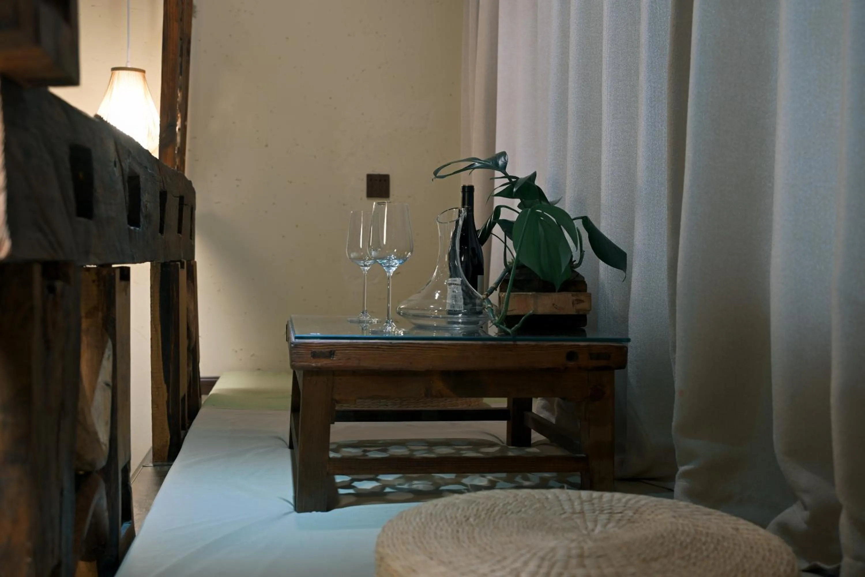 Seating area in Old Story Inn Lijiang Old Town