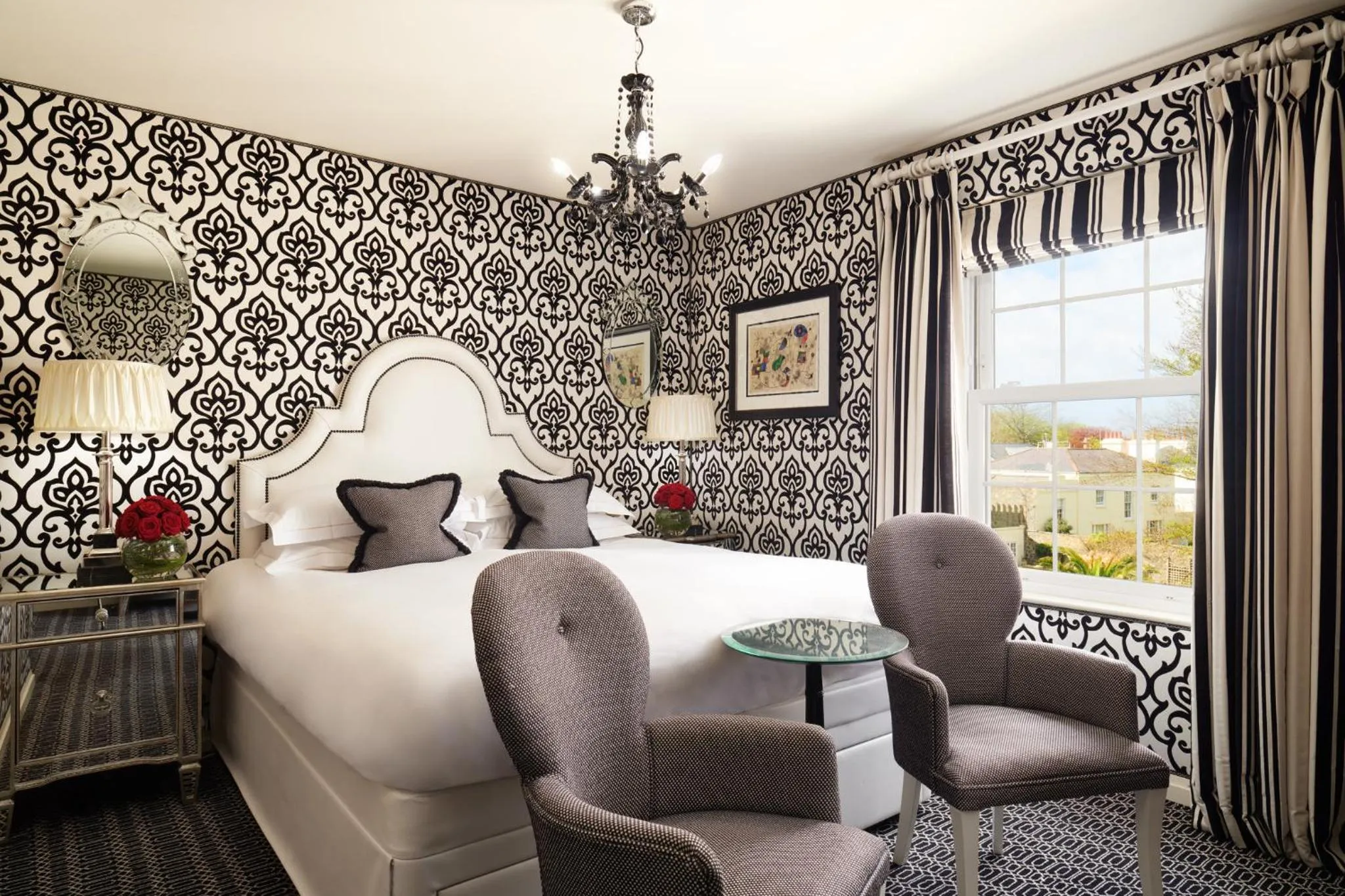 Photo of the whole room in Duke Of Richmond Hotel