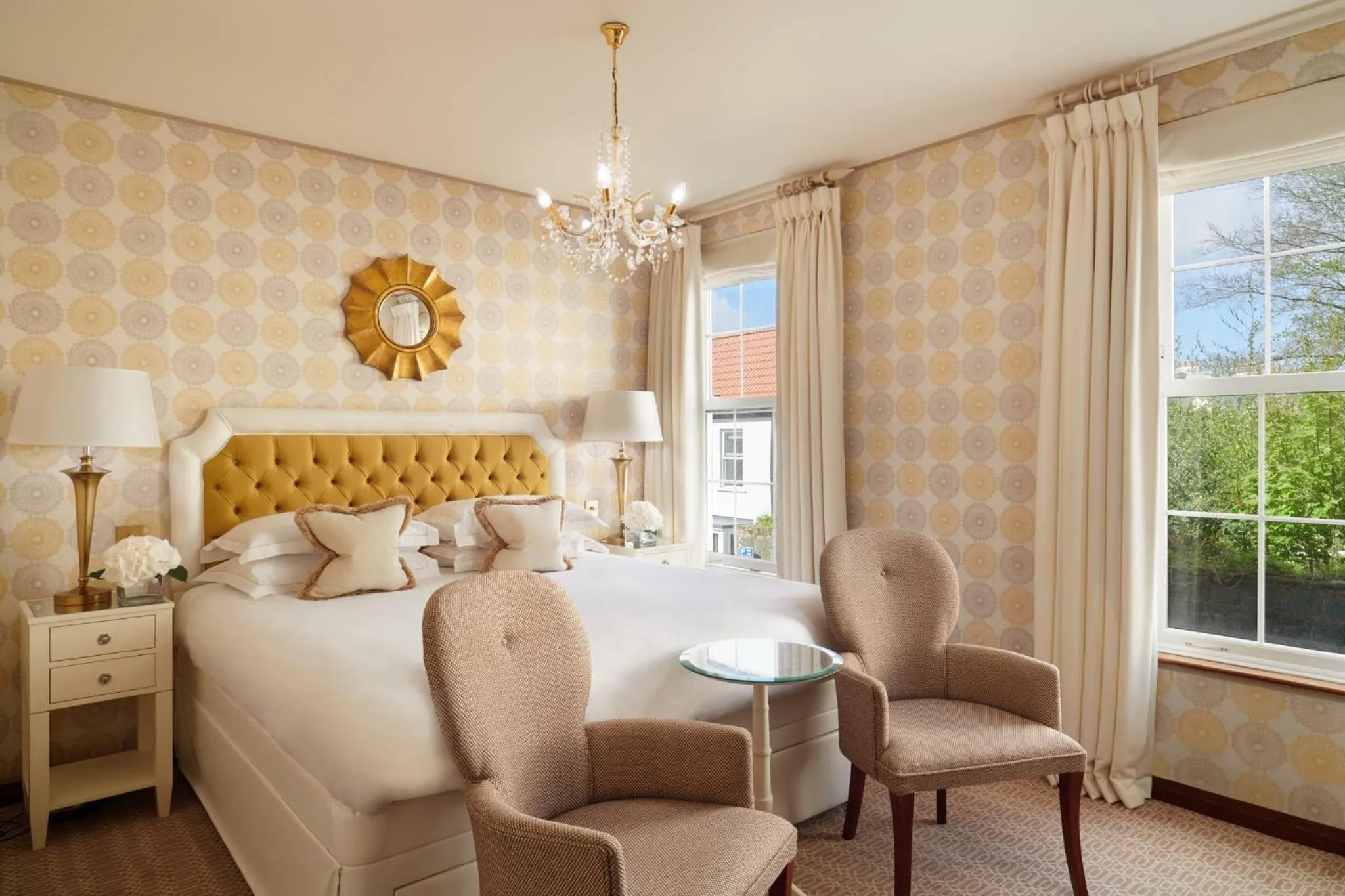 Bedroom, Bed in Duke Of Richmond Hotel