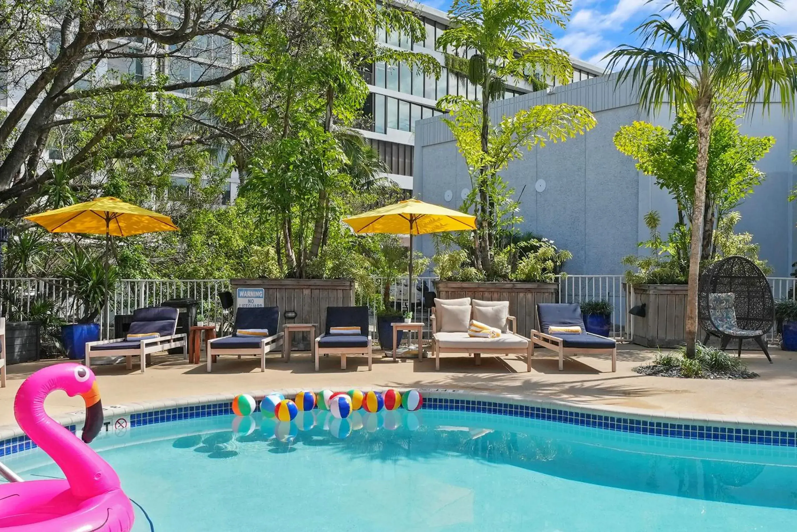 Swimming pool in Tradewinds Apartment Hotel Miami Beach Swimming pool in Tradewinds Apartment Hotel Miami Beach