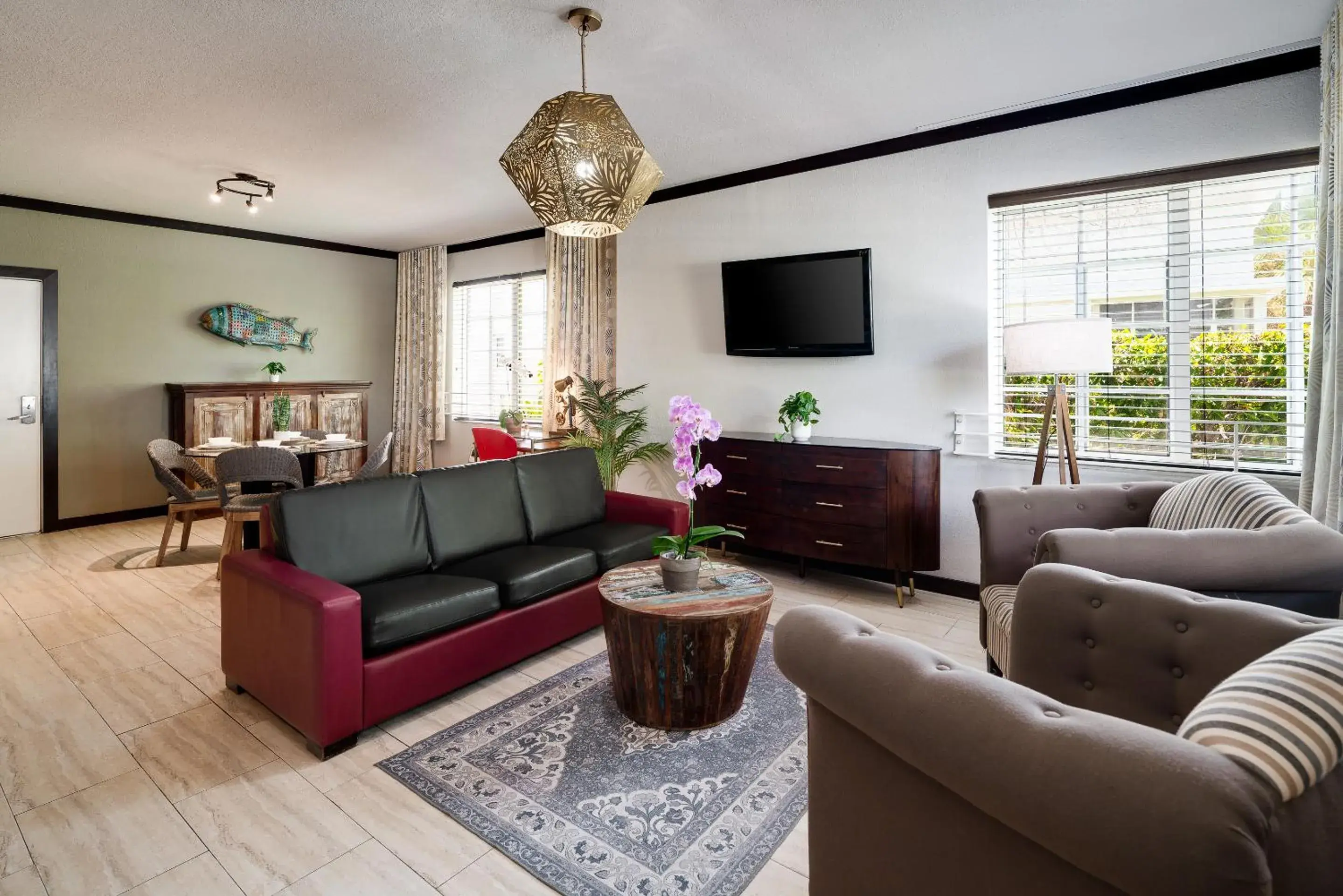 One-Bedroom Queen Suite in Tradewinds Apartment Hotel Miami Beach One-Bedroom Queen Suite in Tradewinds Apartment Hotel Miami Beach