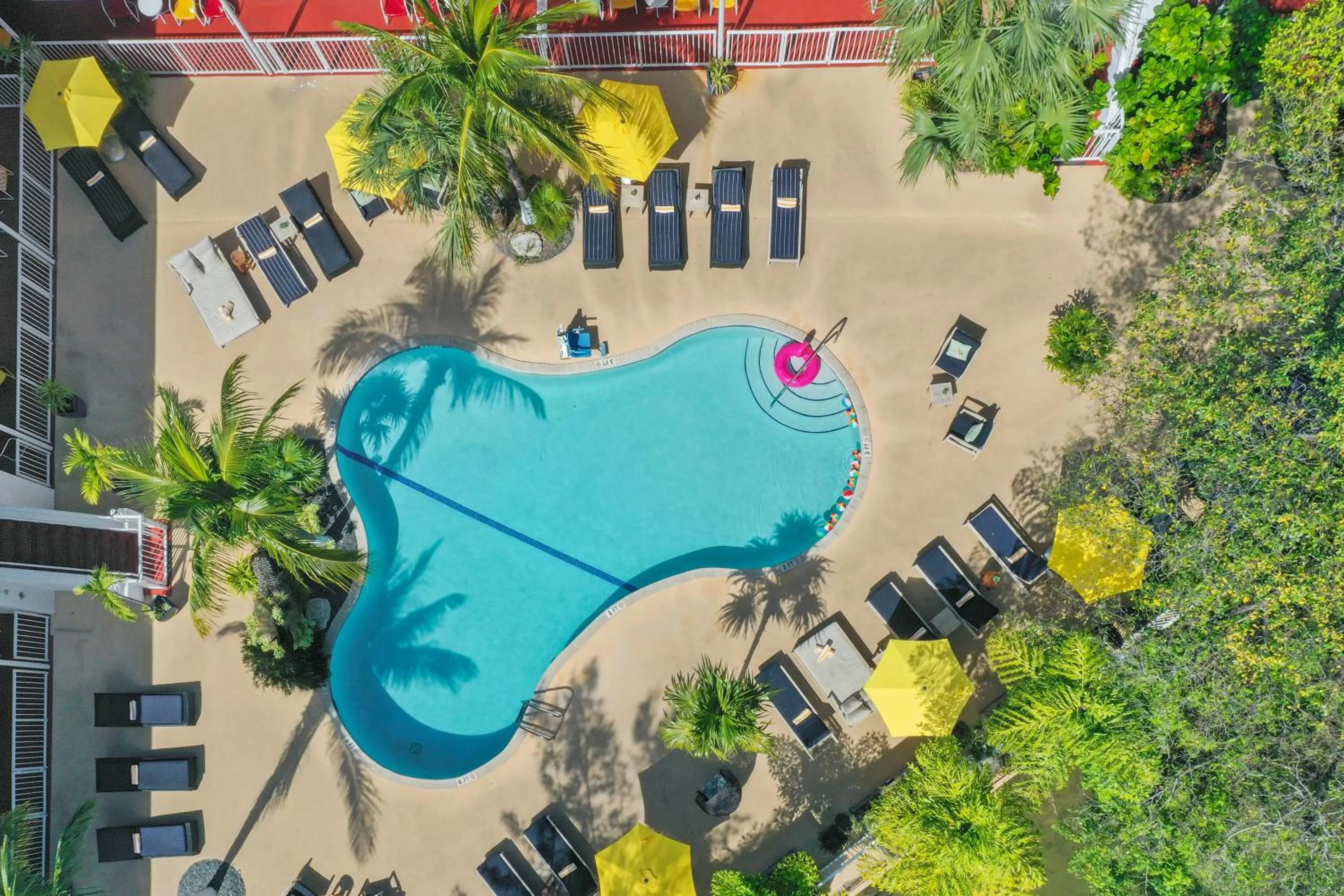 Bird's eye view in Tradewinds Apartment Hotel Miami Beach