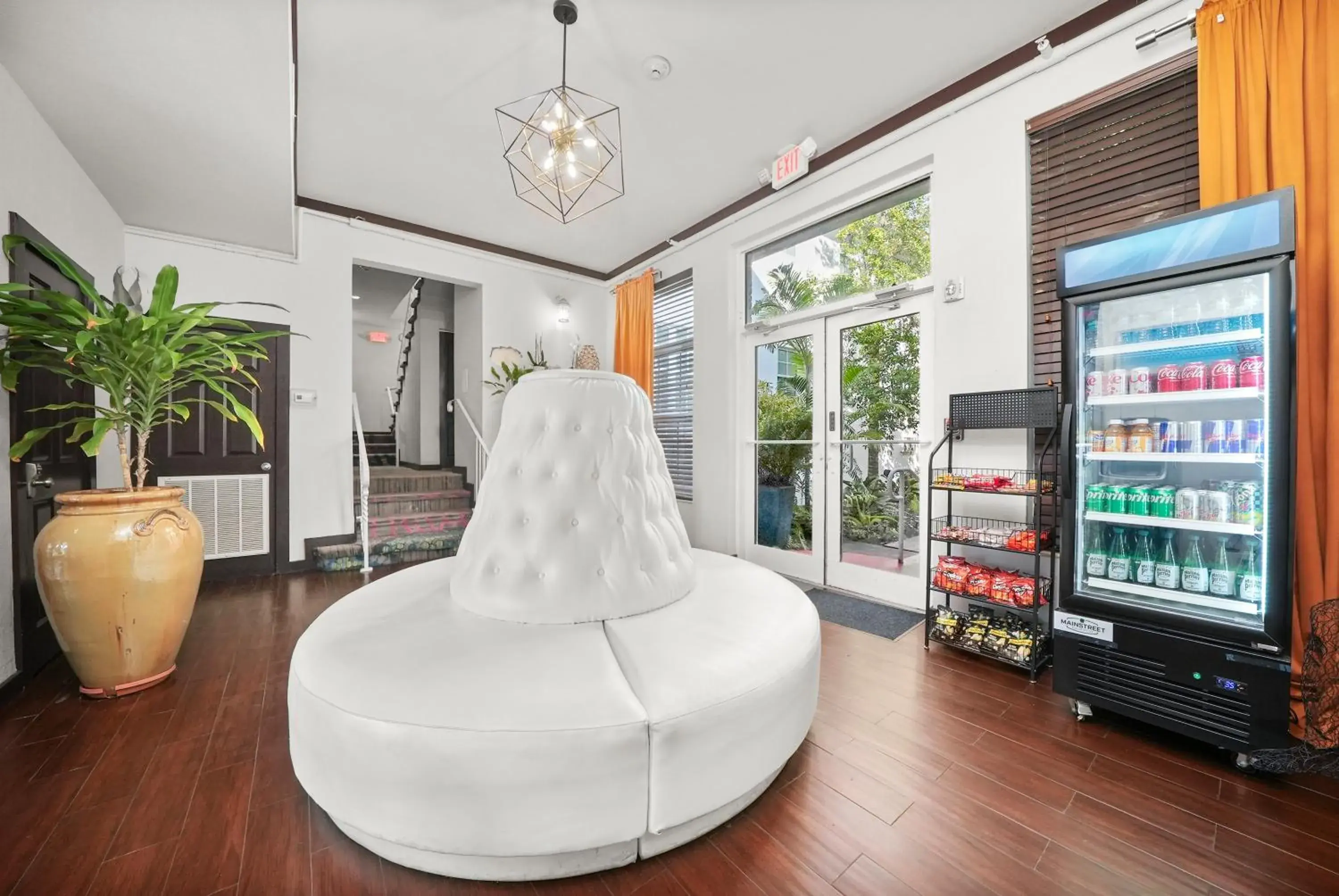 Lobby or reception in Tradewinds Apartment Hotel Miami Beach Lobby or reception in Tradewinds Apartment Hotel Miami Beach