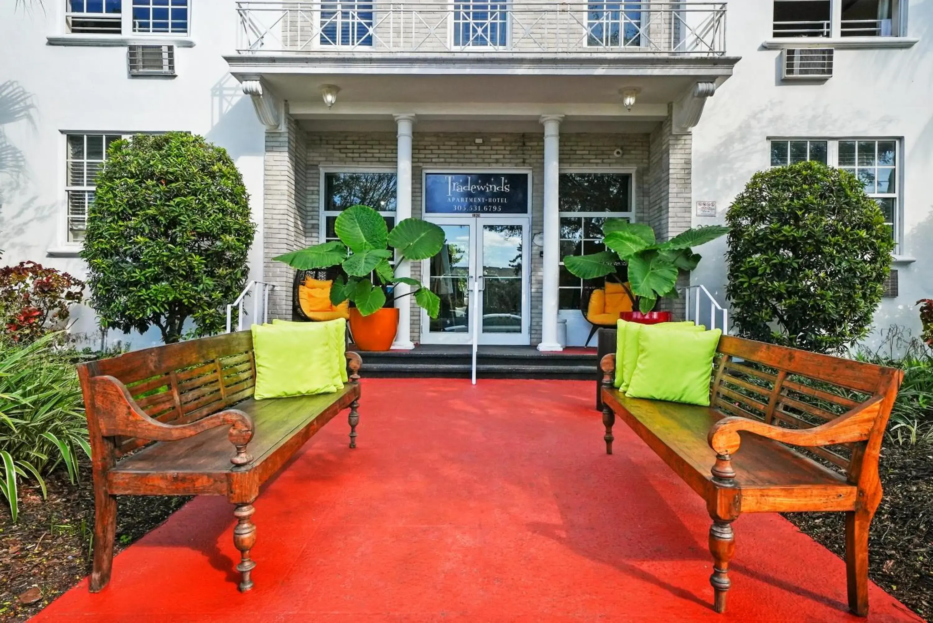 Facade/entrance in Tradewinds Apartment Hotel Miami Beach Facade/entrance in Tradewinds Apartment Hotel Miami Beach