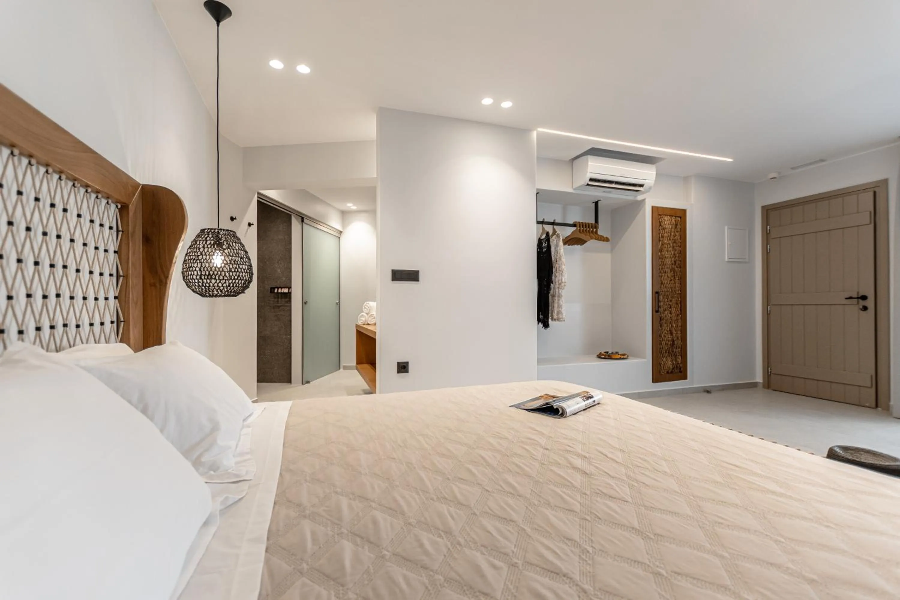 Photo of the whole room, Bed in Lianos Village