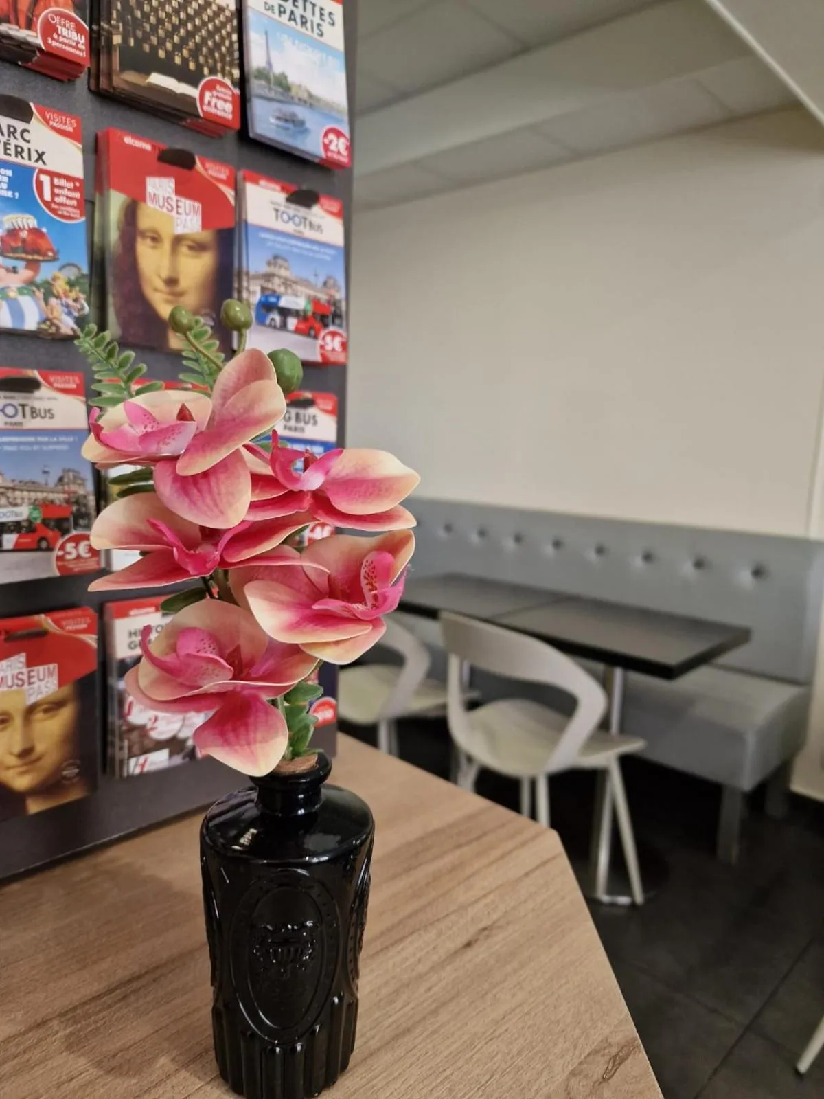 Lobby or reception in Hôtel D'Anjou