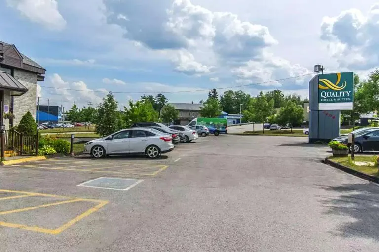 Quality Hotel & Suites