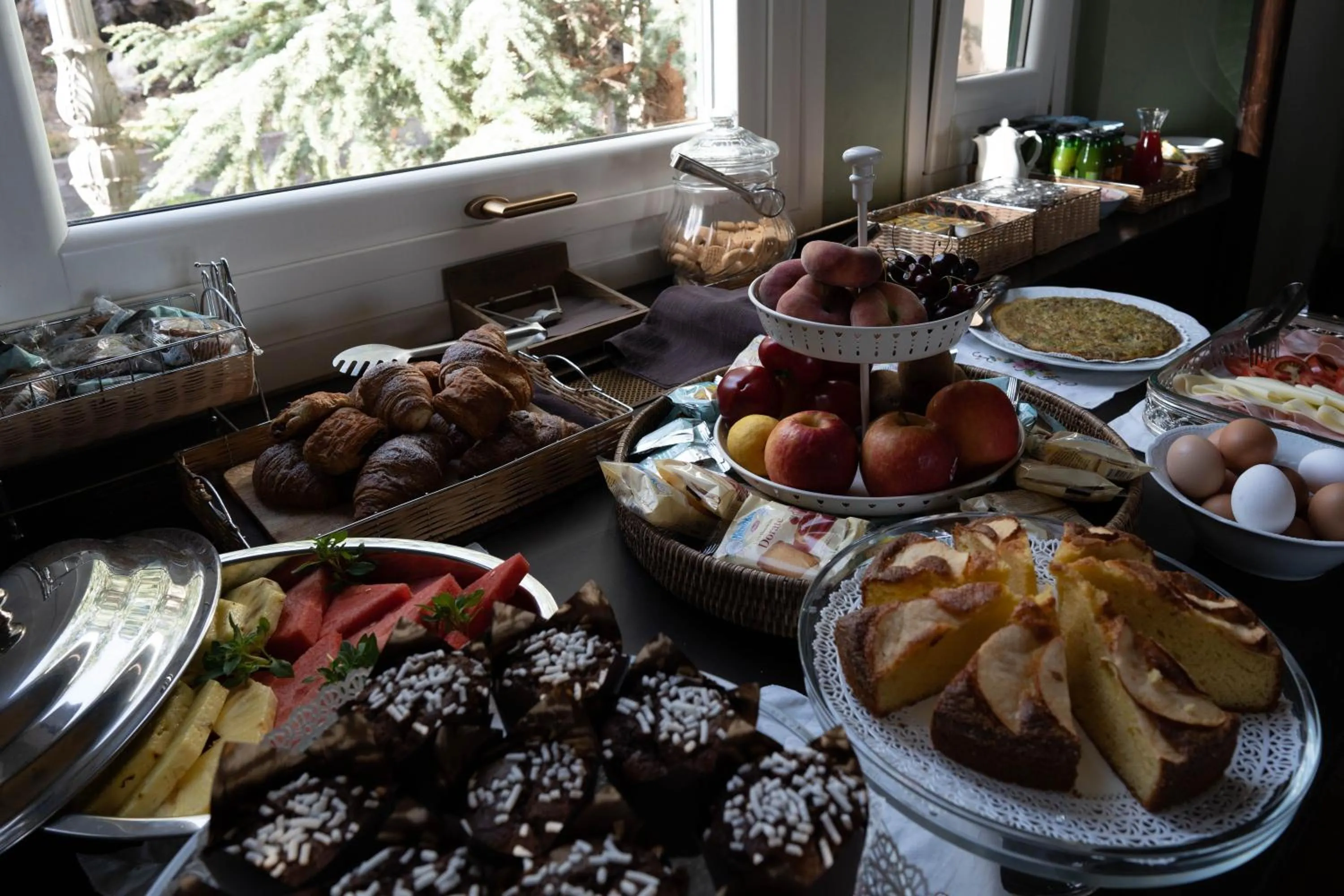 Food and drinks in Hotel Villa Dorata