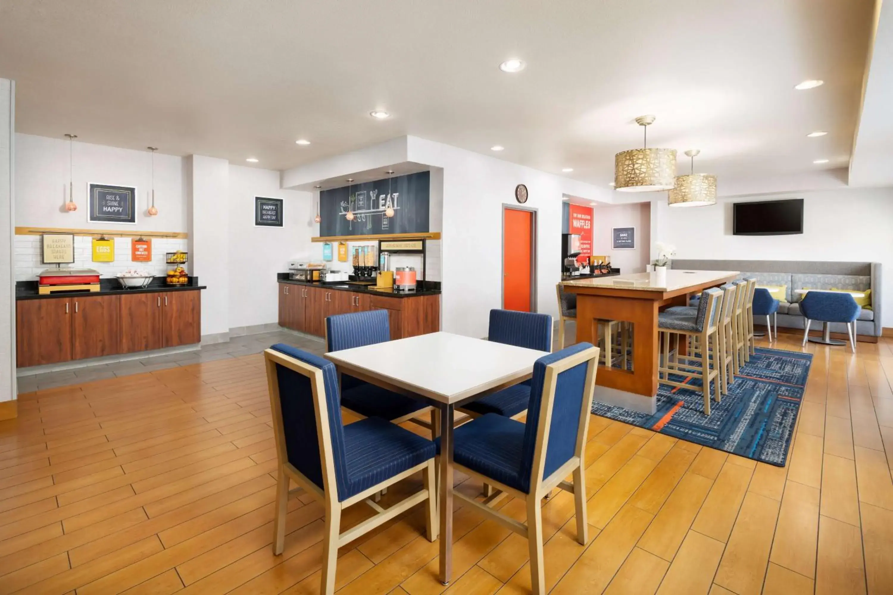 Breakfast in Hampton Inn Sacramento/Rancho Cordova Breakfast in Hampton Inn Sacramento/Rancho Cordova