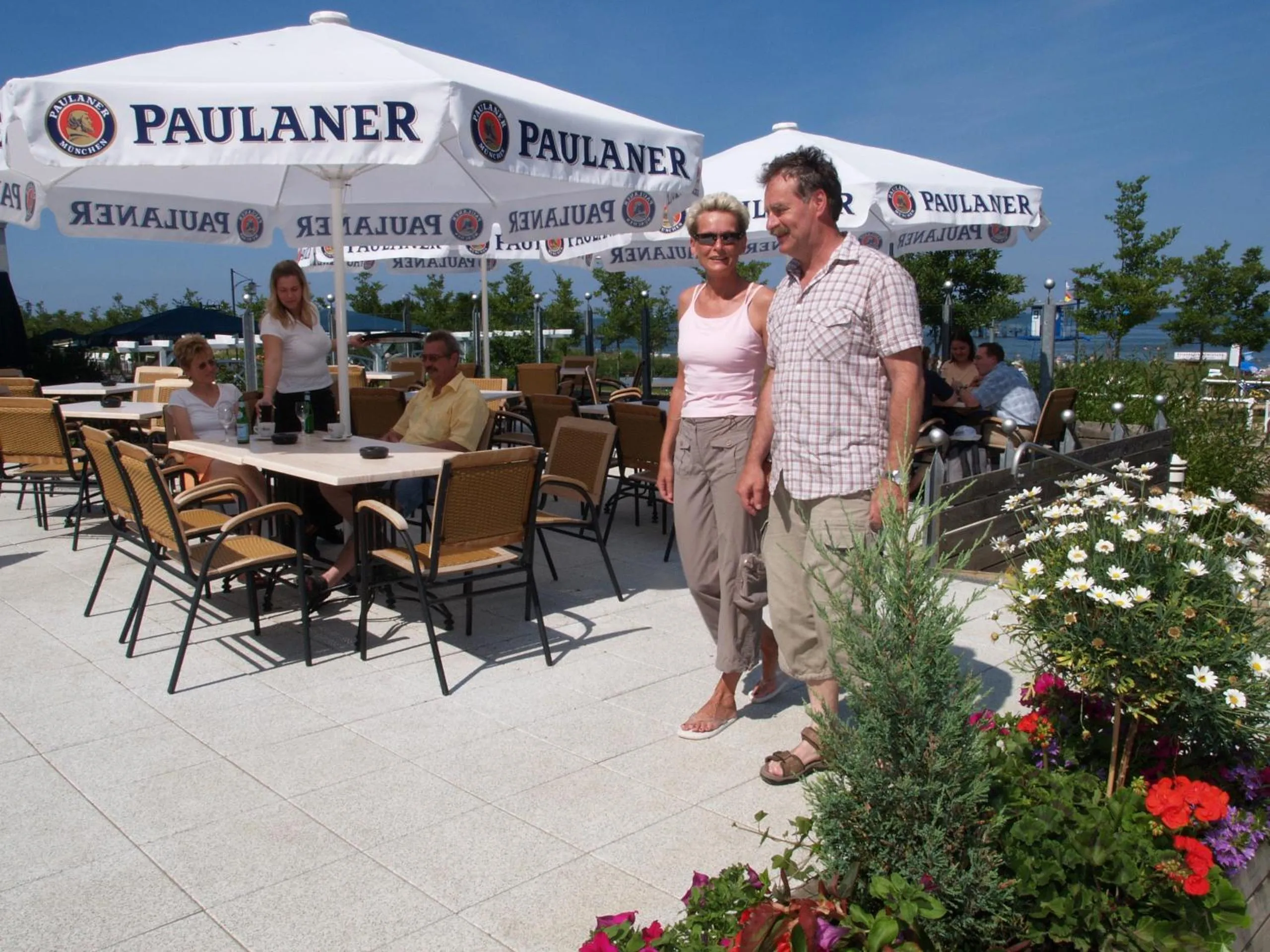Restaurant/places to eat in Hotel Germania