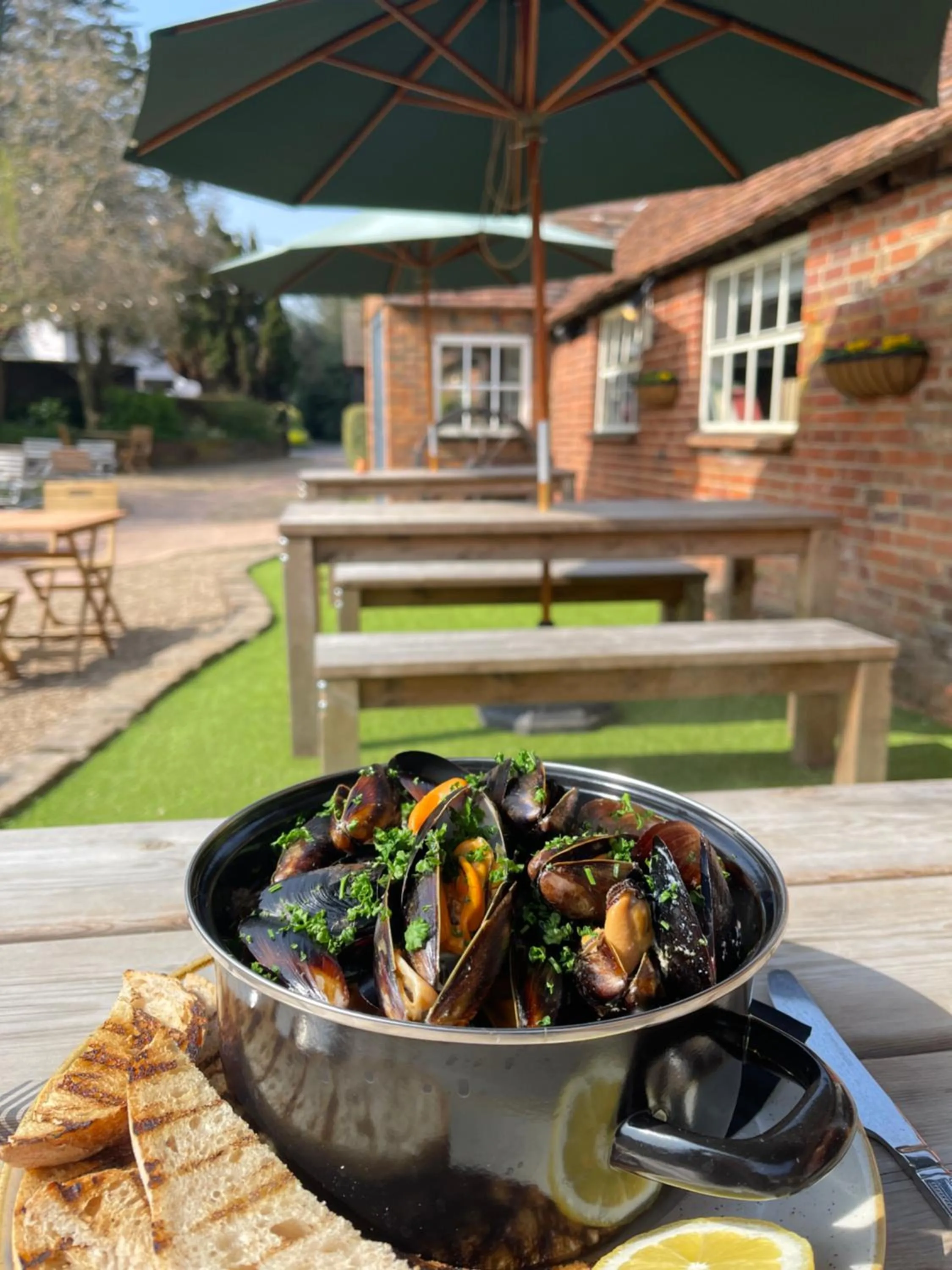 Food and drinks in Cantley House Hotel - Wokingham