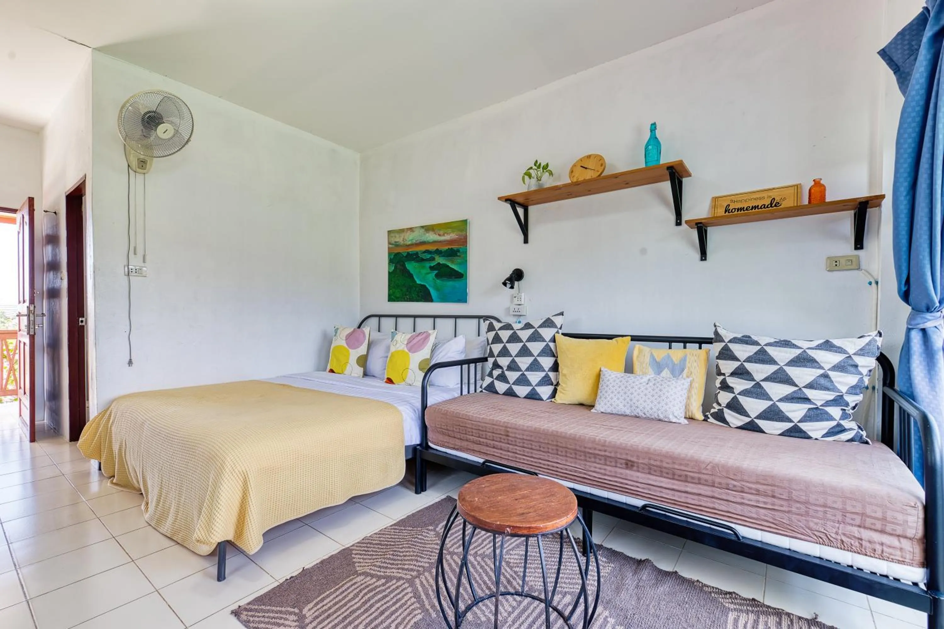 Bed in Chaweng Apartment