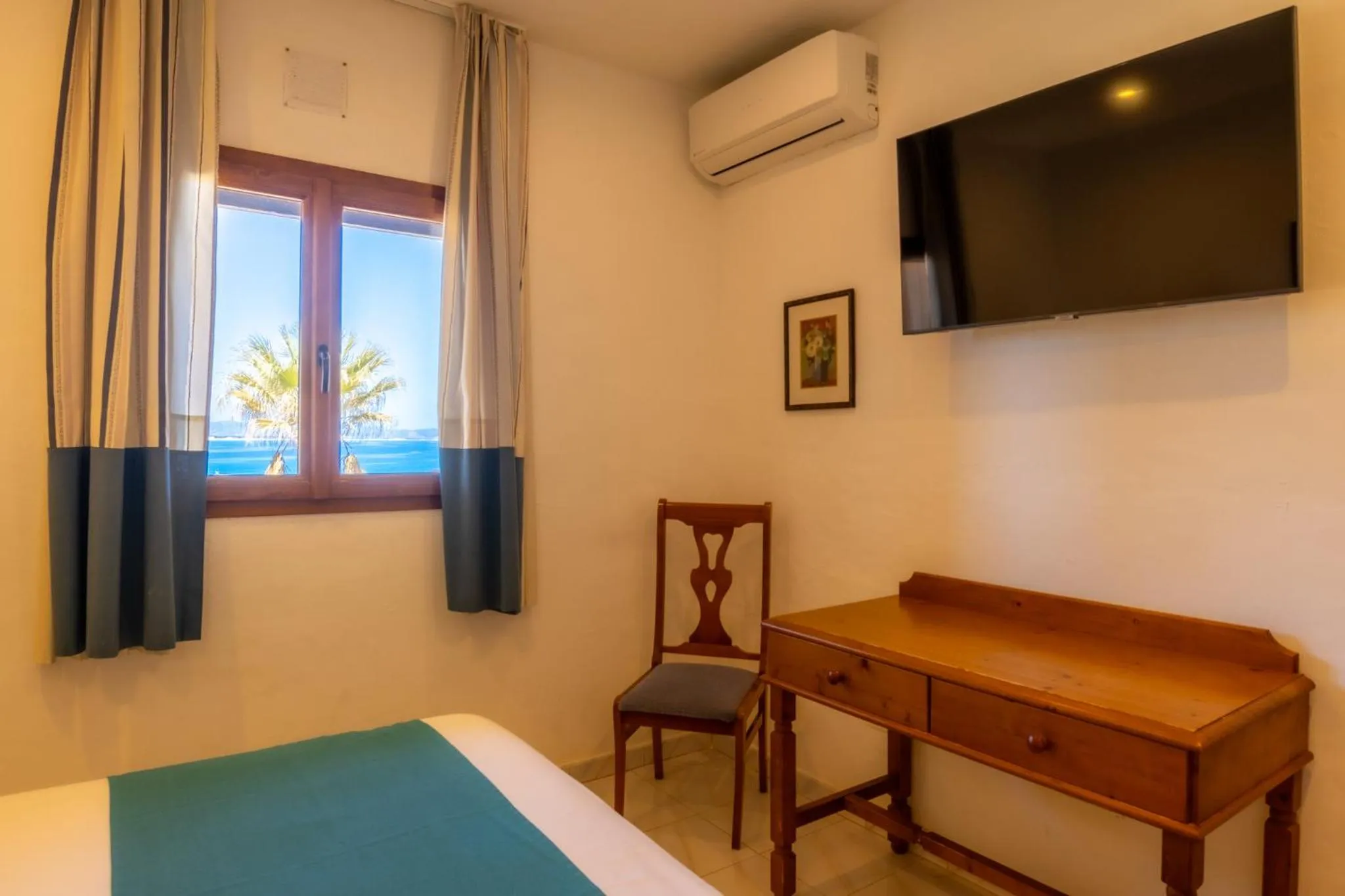 Decorative detail, Bed in Hotel Club Sunway Punta Prima