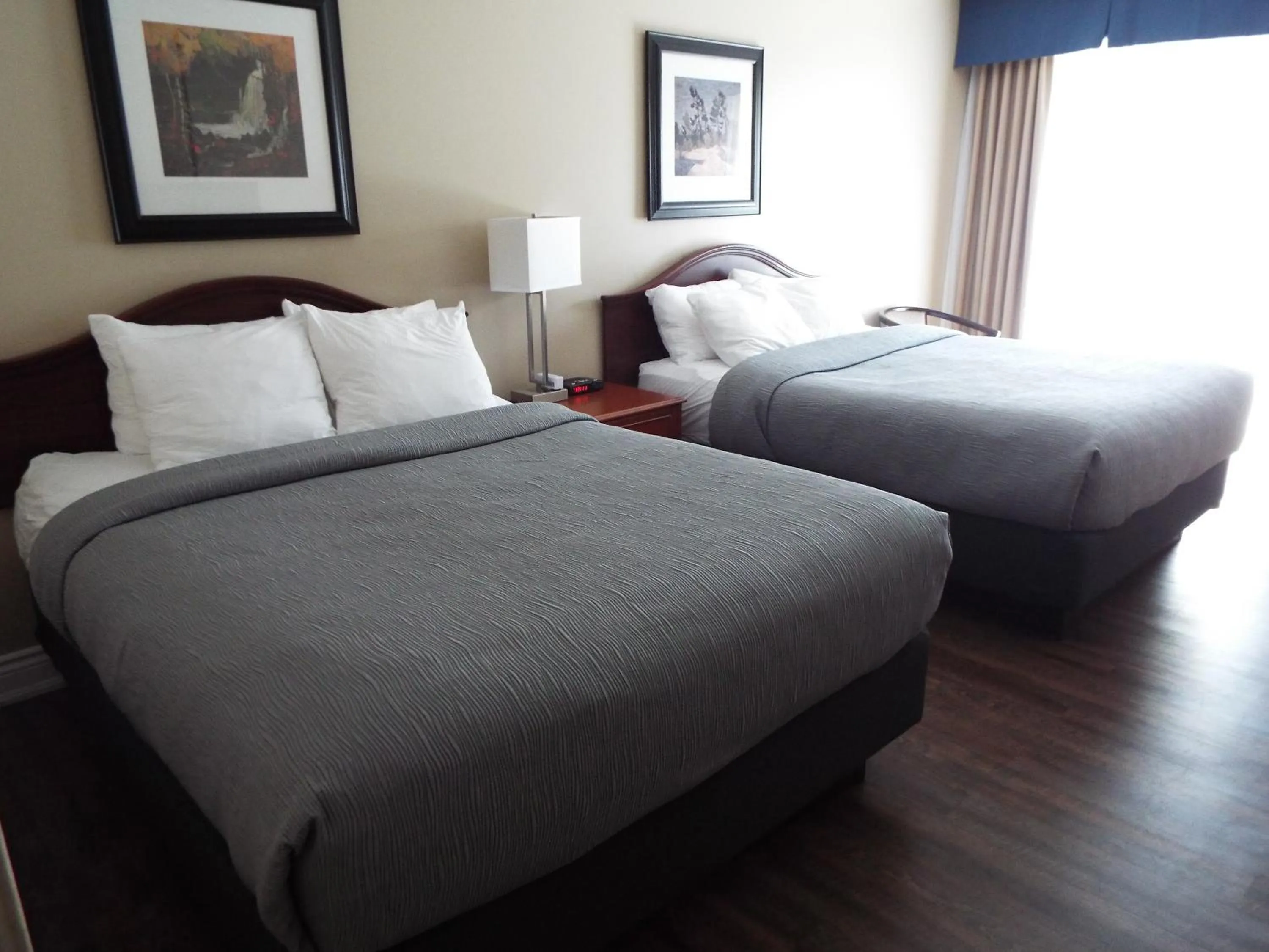Bed in Quality Inn