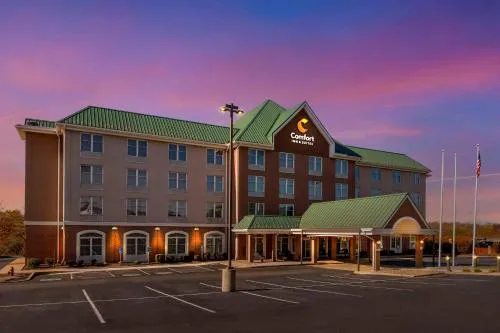 Comfort Inn & Suites Cuyahoga Falls - Akron