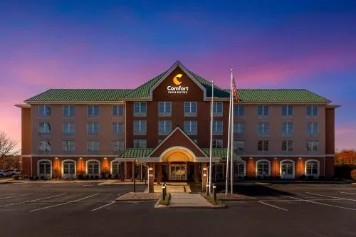 Comfort Inn & Suites Cuyahoga Falls - Akron