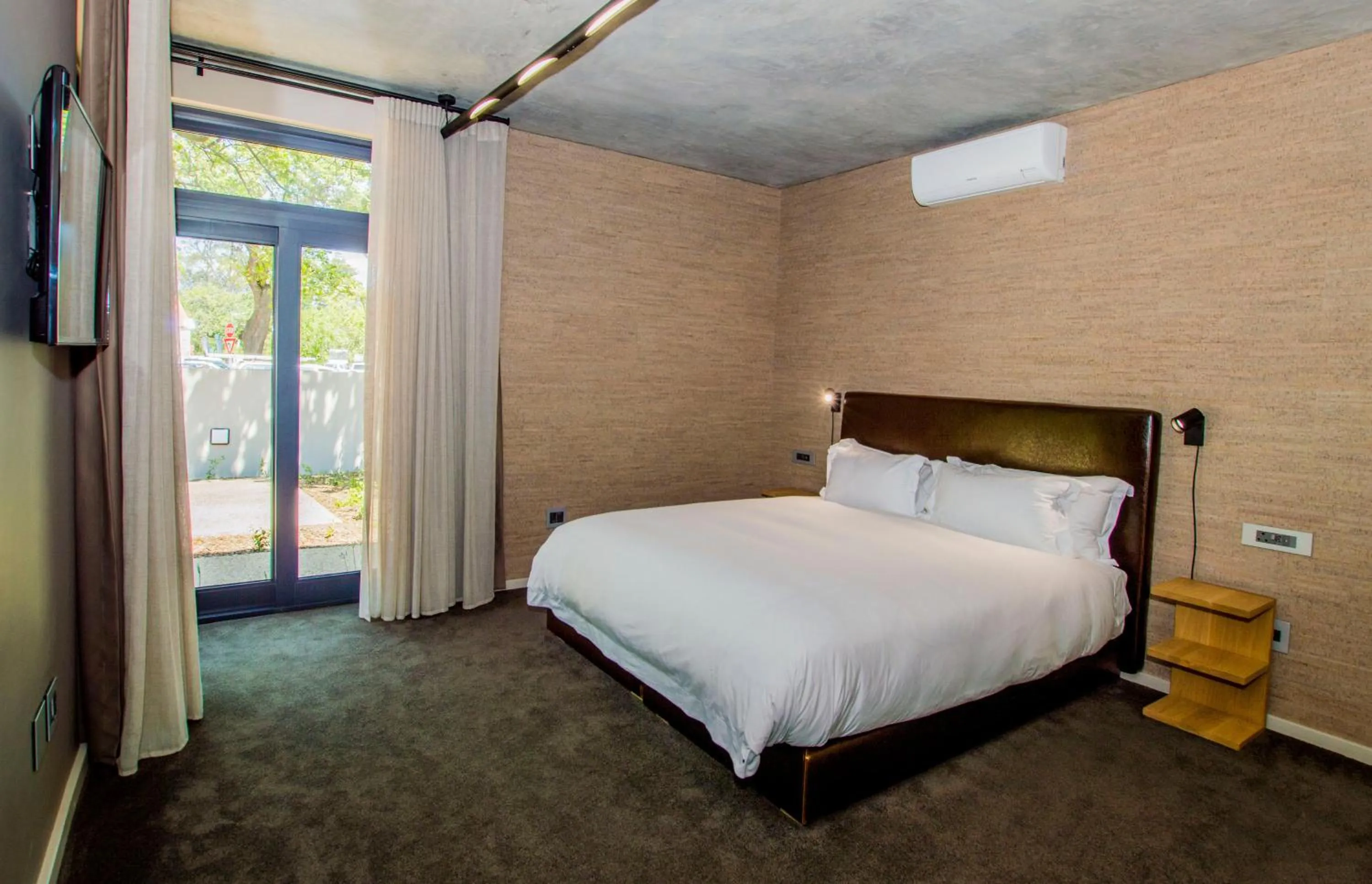 Bed in De Haas Living @ Die Laan 2