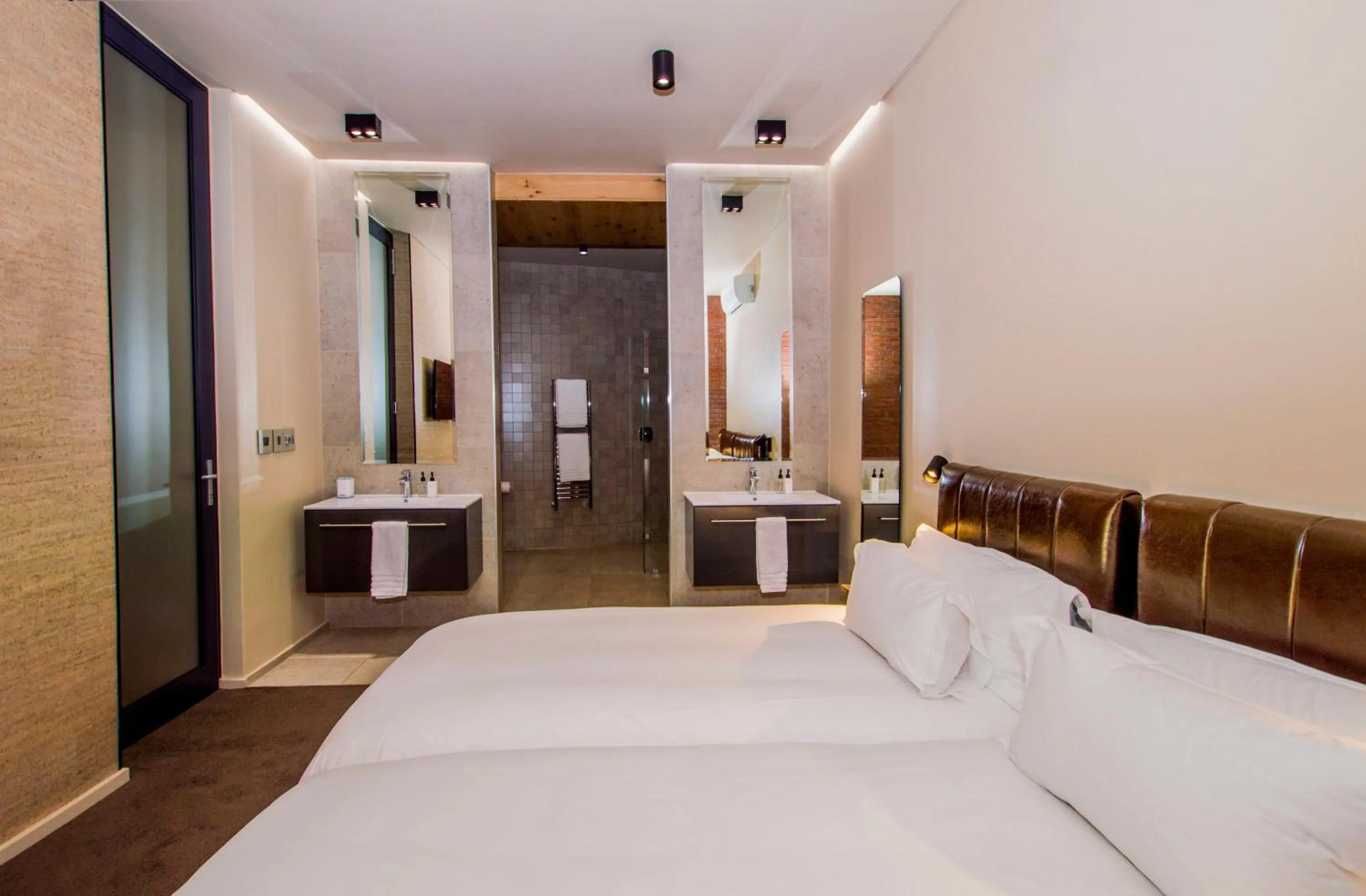 Photo of the whole room, Bed in De Haas Living @ Die Laan 2