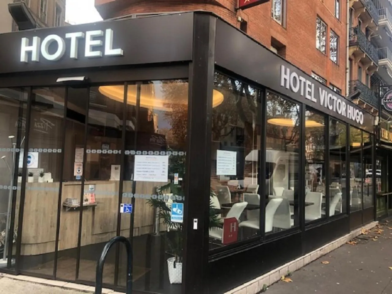 Property building in Hotel Victor Hugo