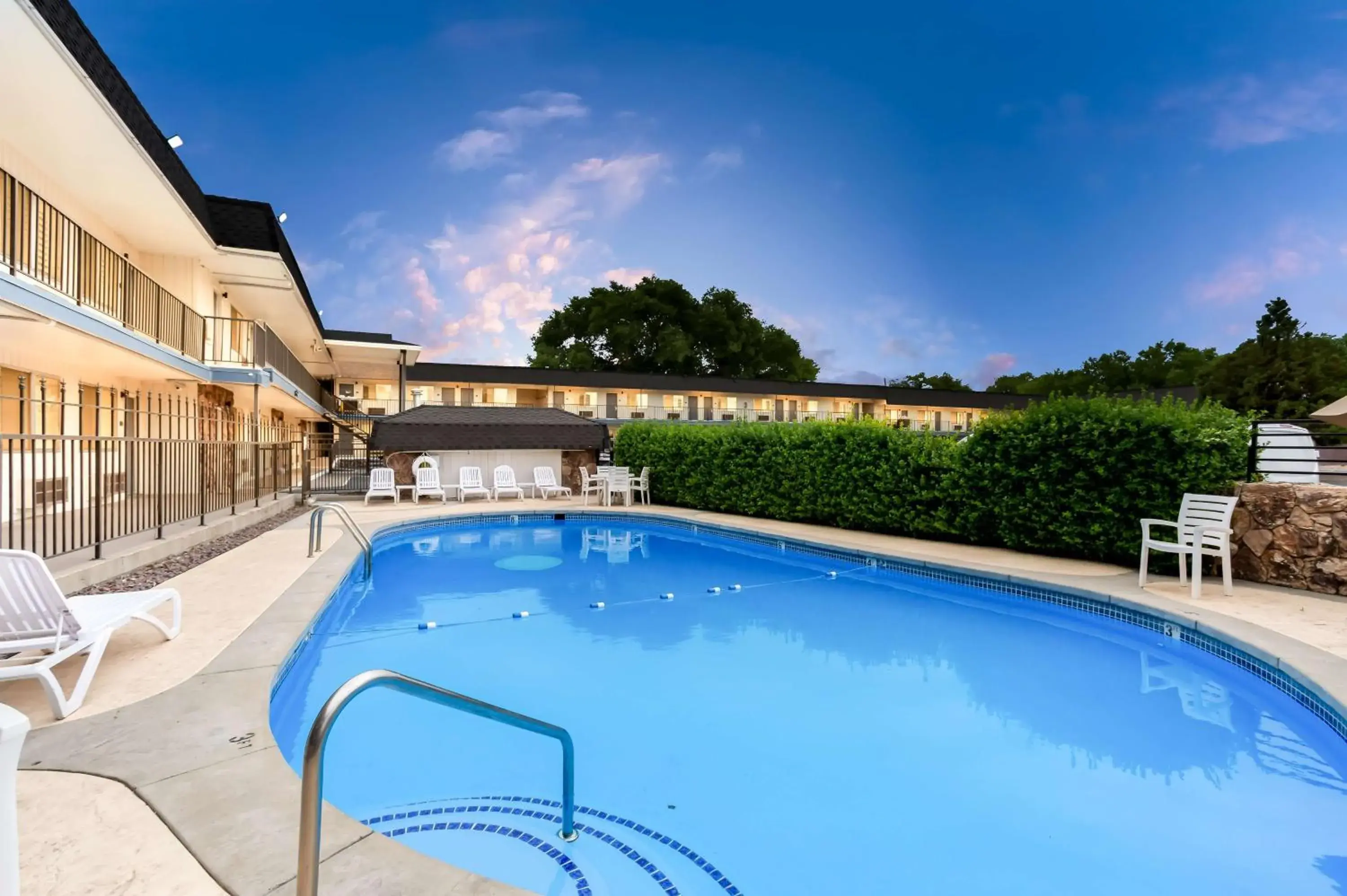 Pool view in SureStay Plus Hotel by Best Western Susanville Pool view in SureStay Plus Hotel by Best Western Susanville