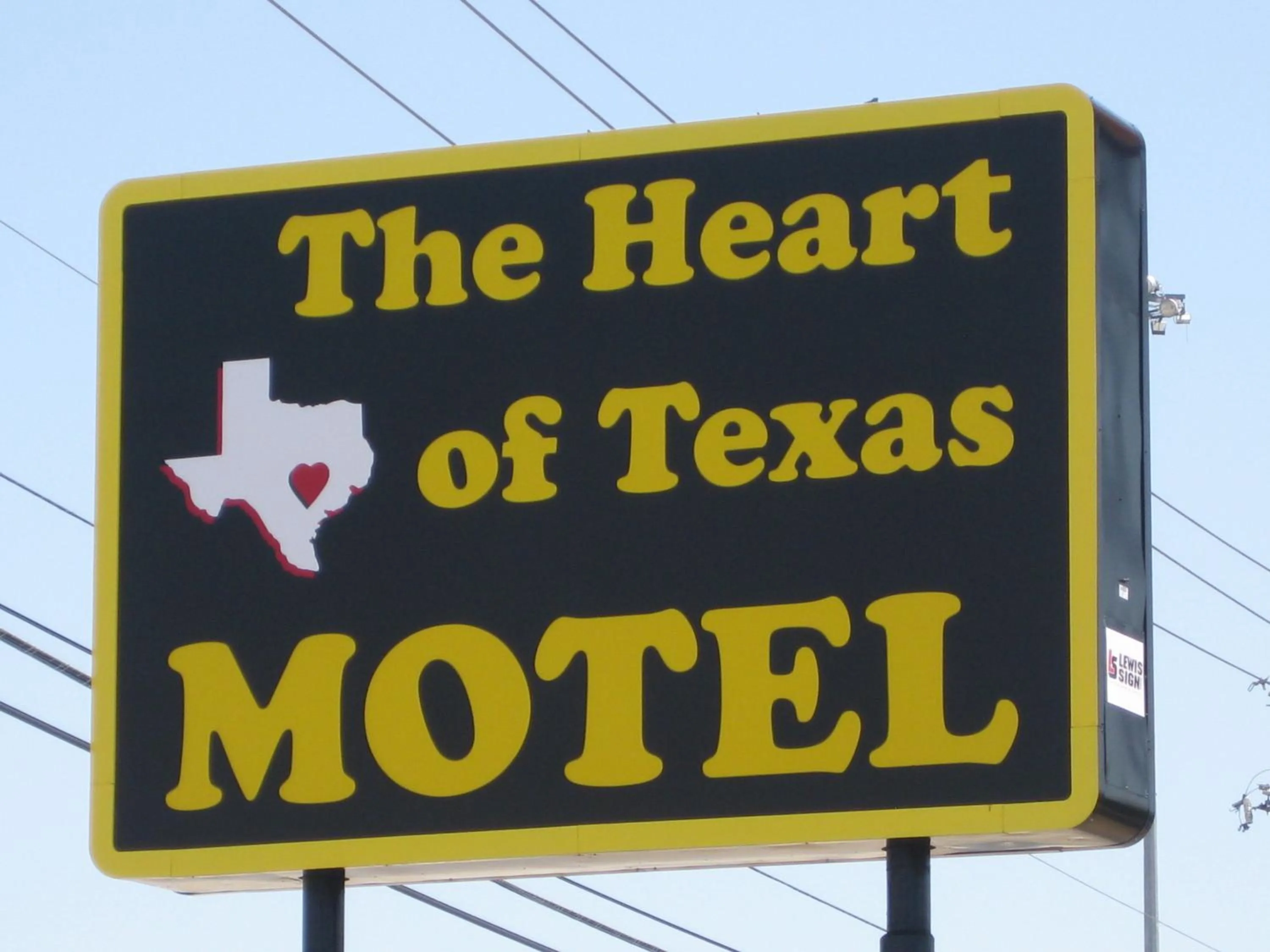 Logo/Certificate/Sign in Heart of Texas Motel