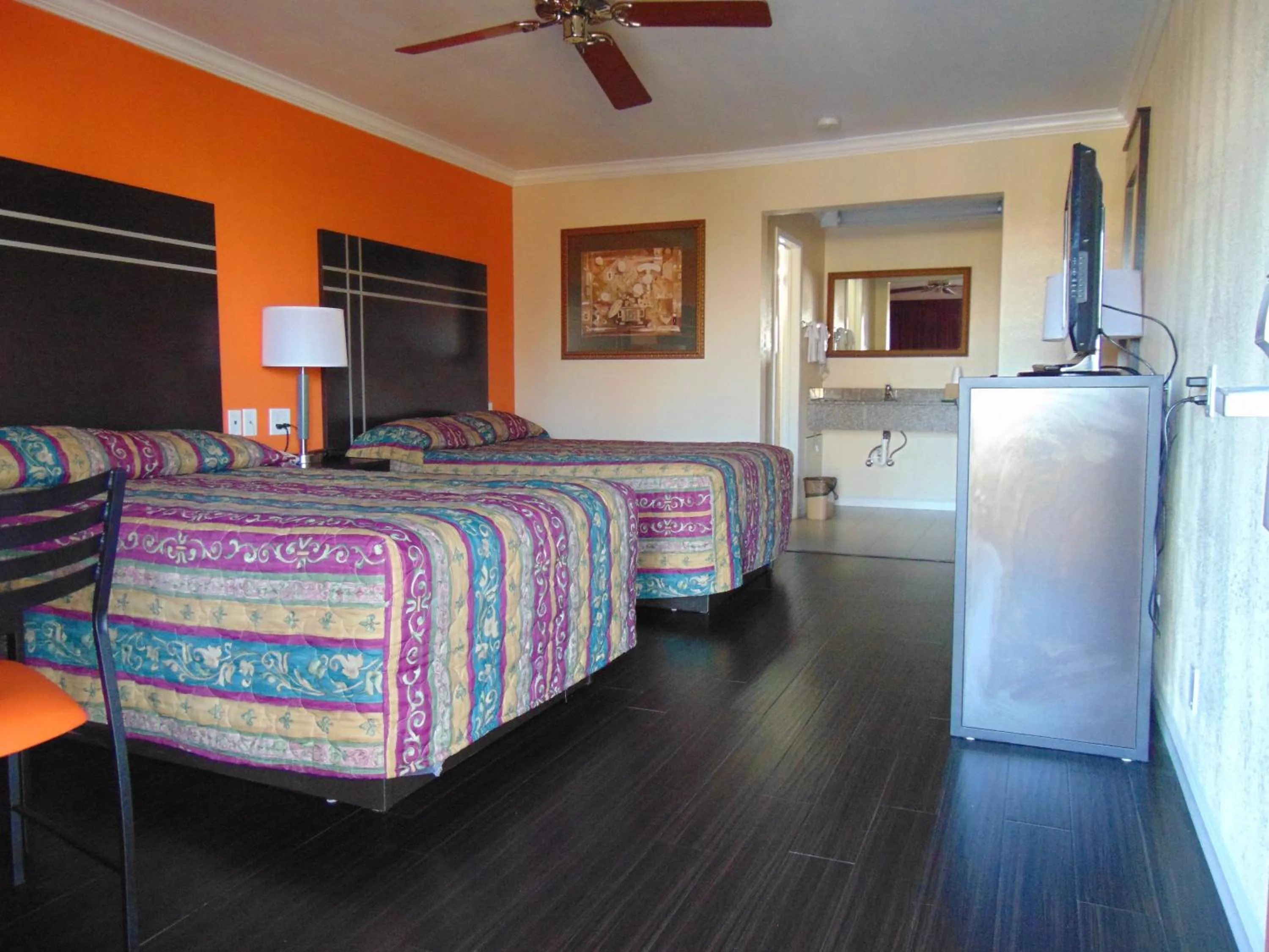 Bedroom, Bed in Heart of Texas Motel