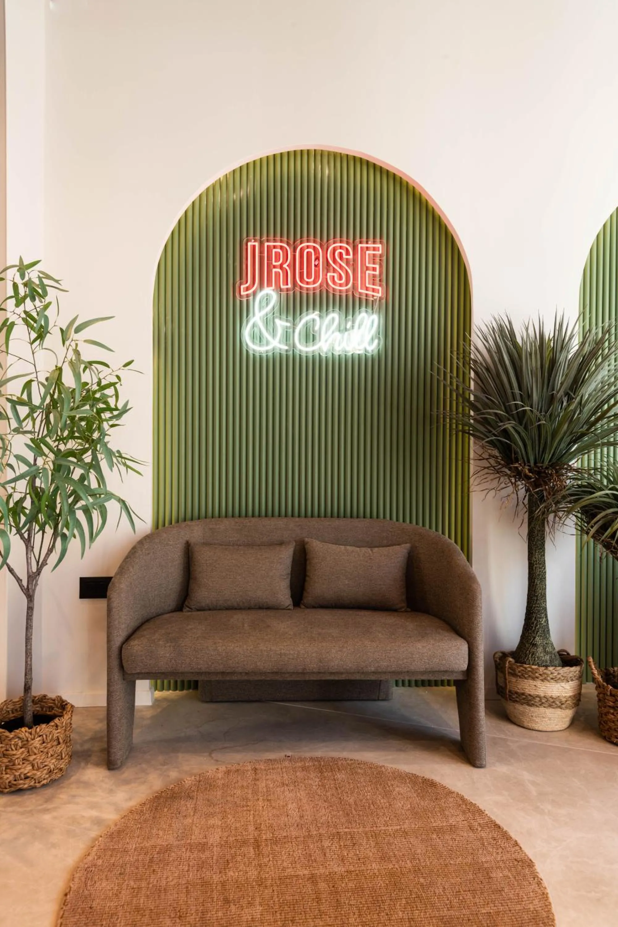 Jrose Hotel