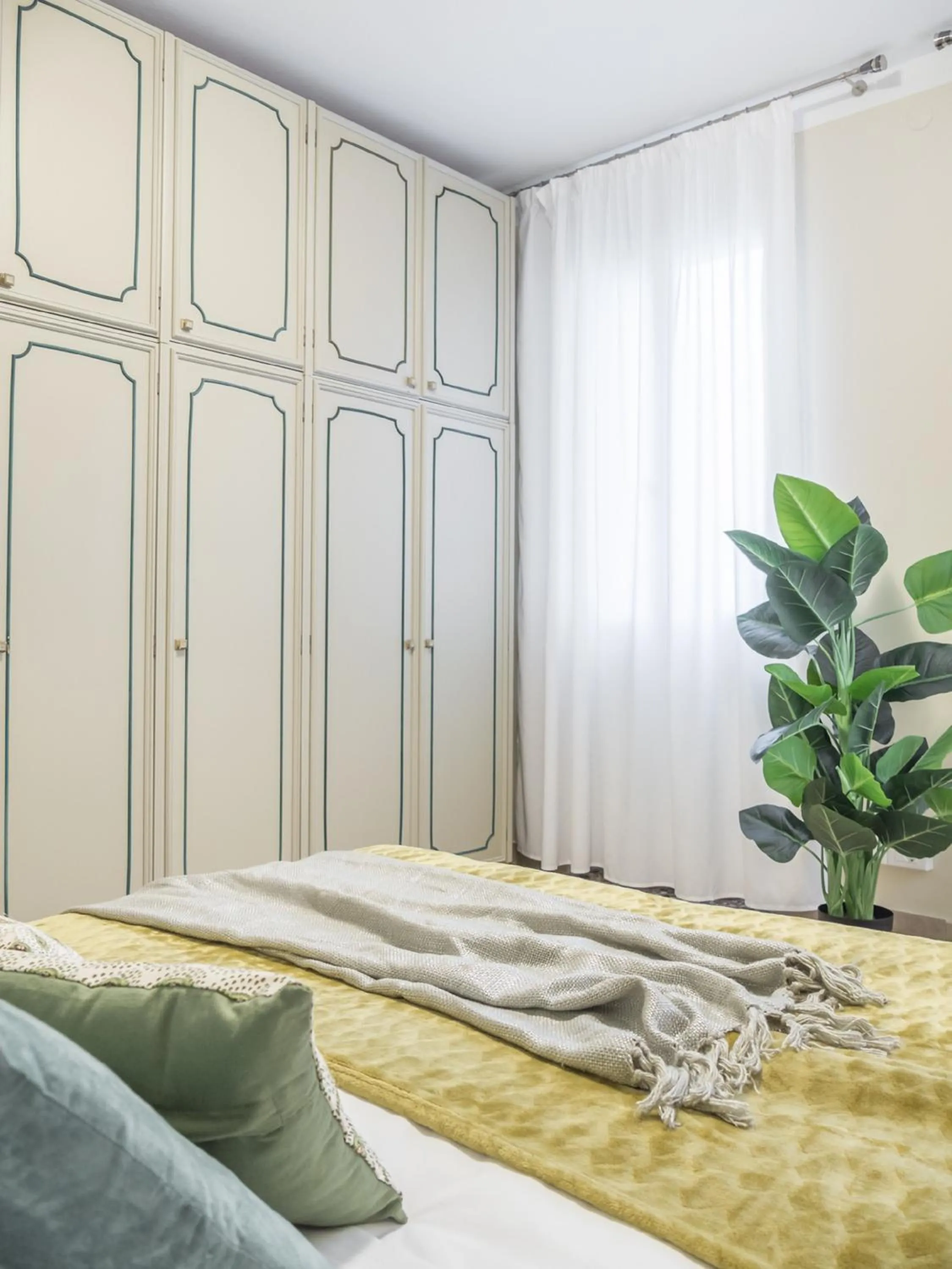 Bedroom, Bed in San Marco Square with Canal View by Wonderful Italy