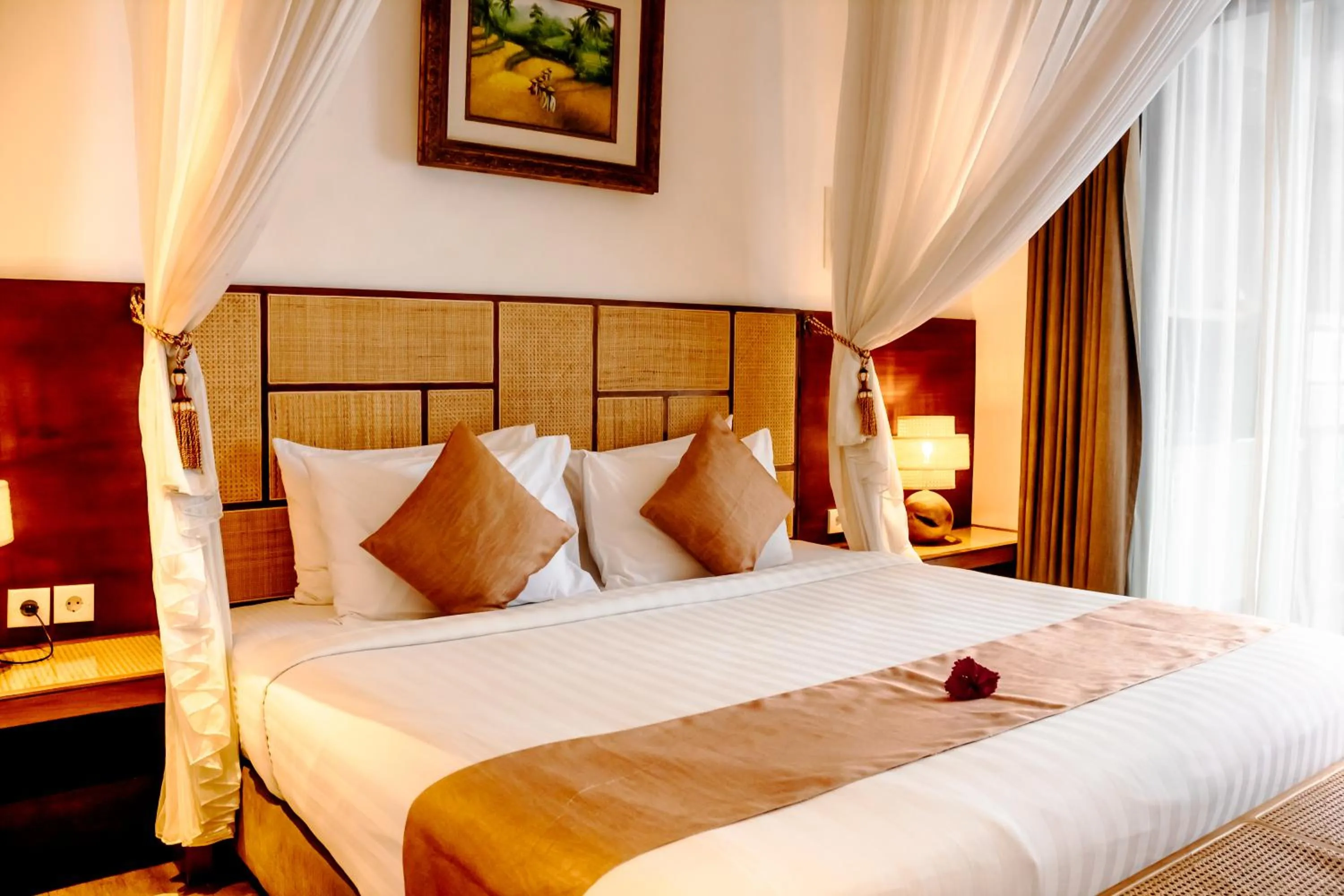 Bed in Lasanti Villas Seminyak