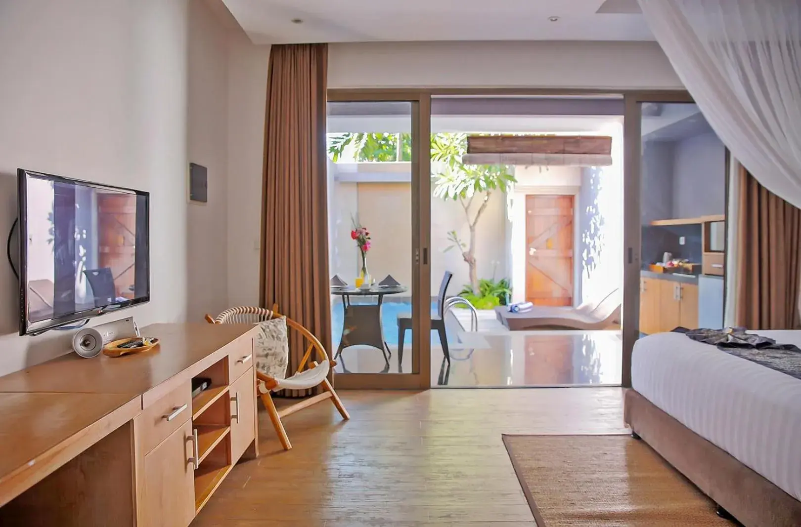 TV and multimedia, Bed in Lasanti Villas Seminyak TV and multimedia, Bed in Lasanti Villas Seminyak