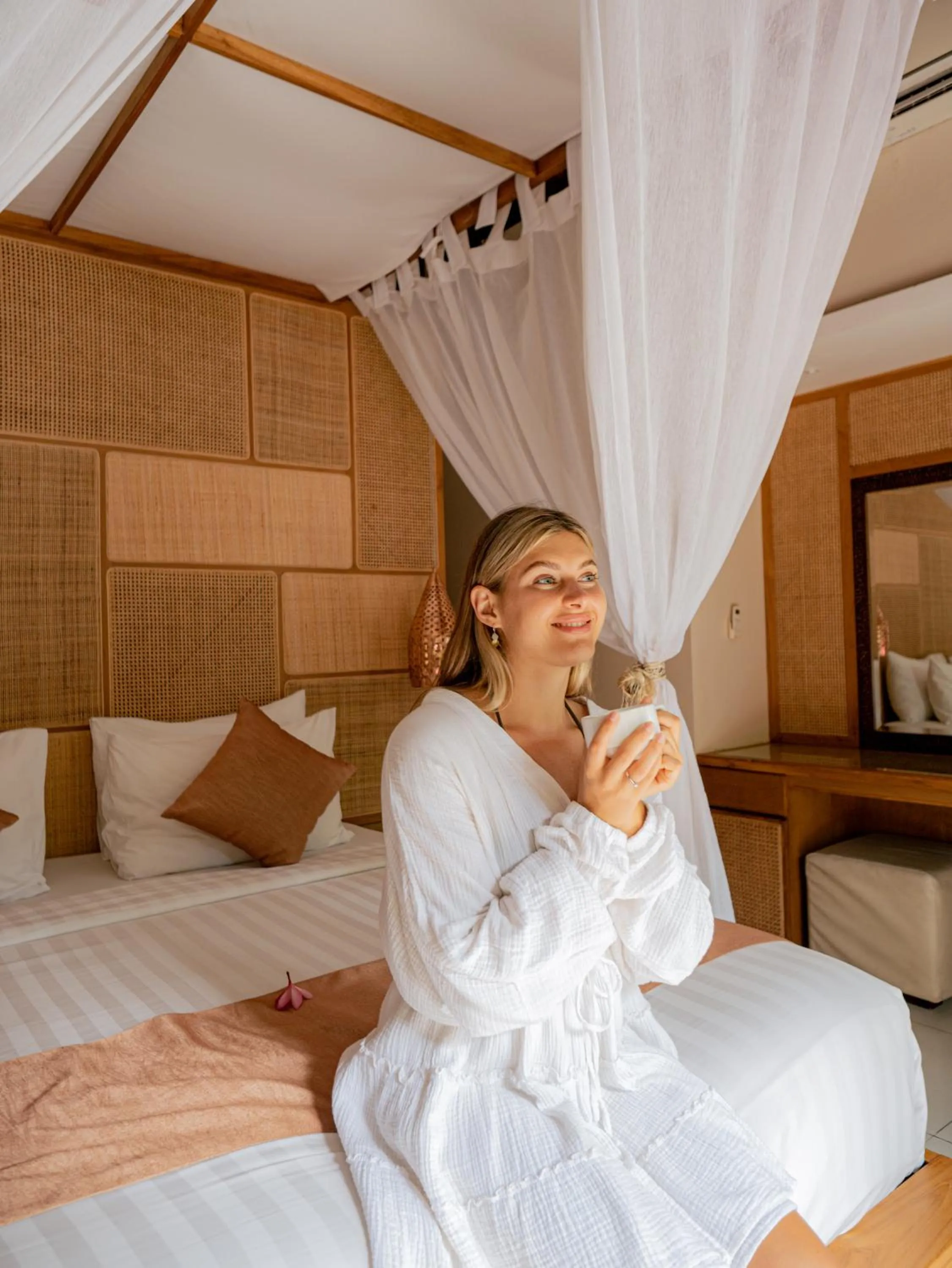 Bed in Lasanti Villas Seminyak