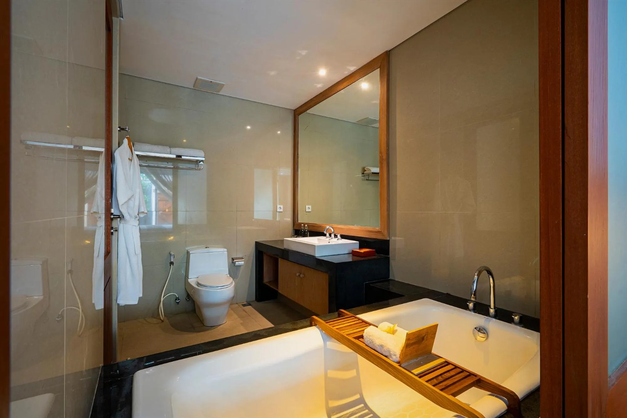Shower in Lasanti Villas Seminyak