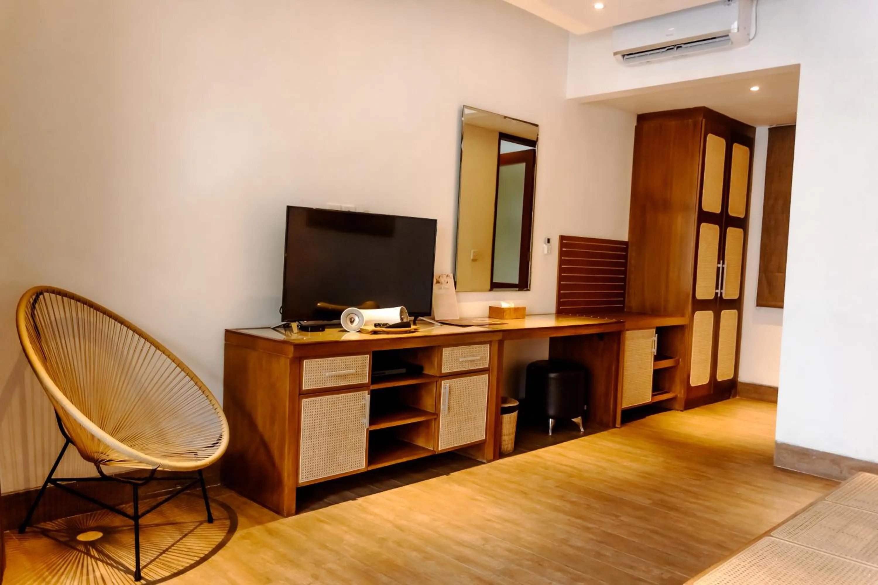 TV and multimedia in Lasanti Villas Seminyak