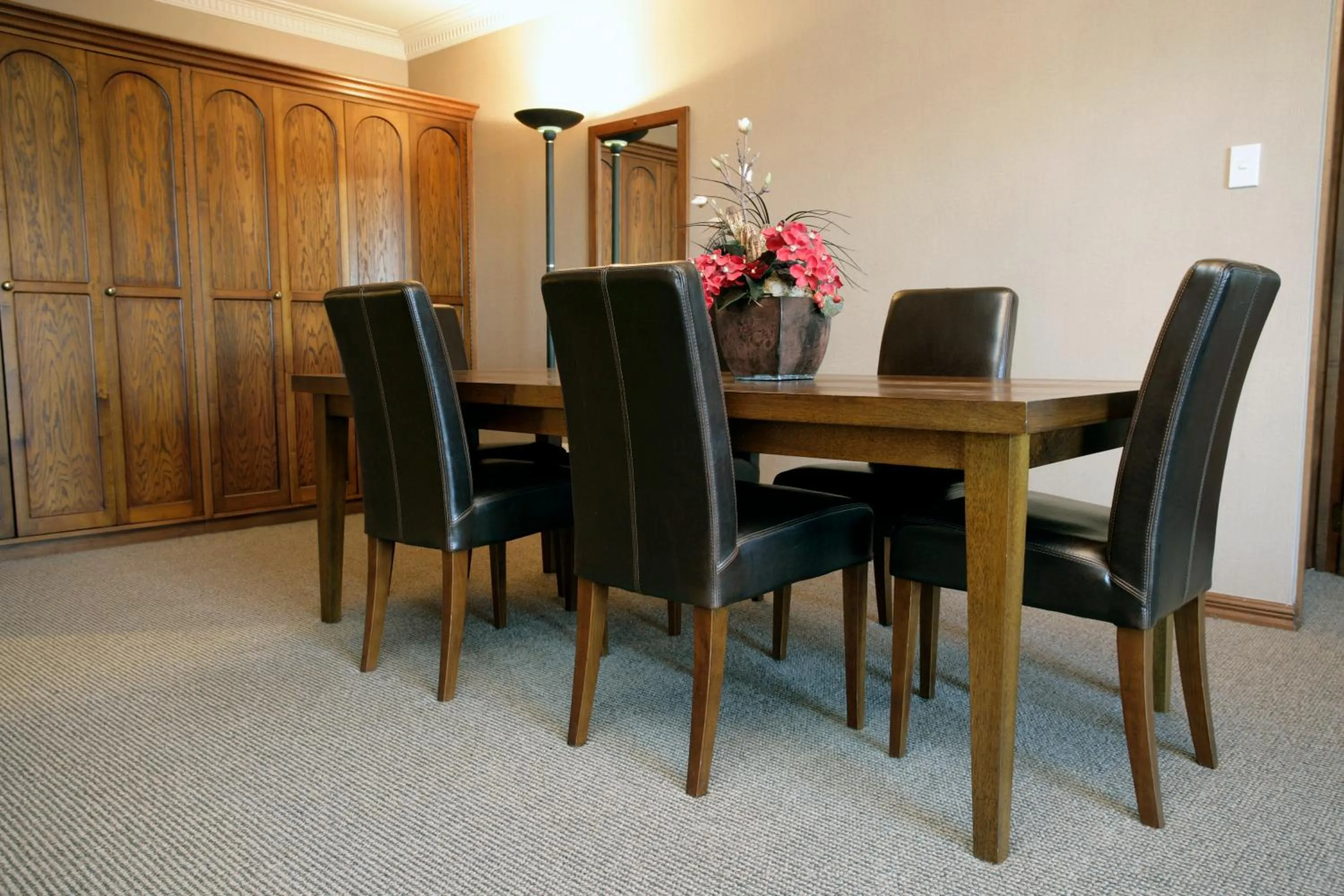 Living room in Distinction Coachman Hotel, Palmerston North