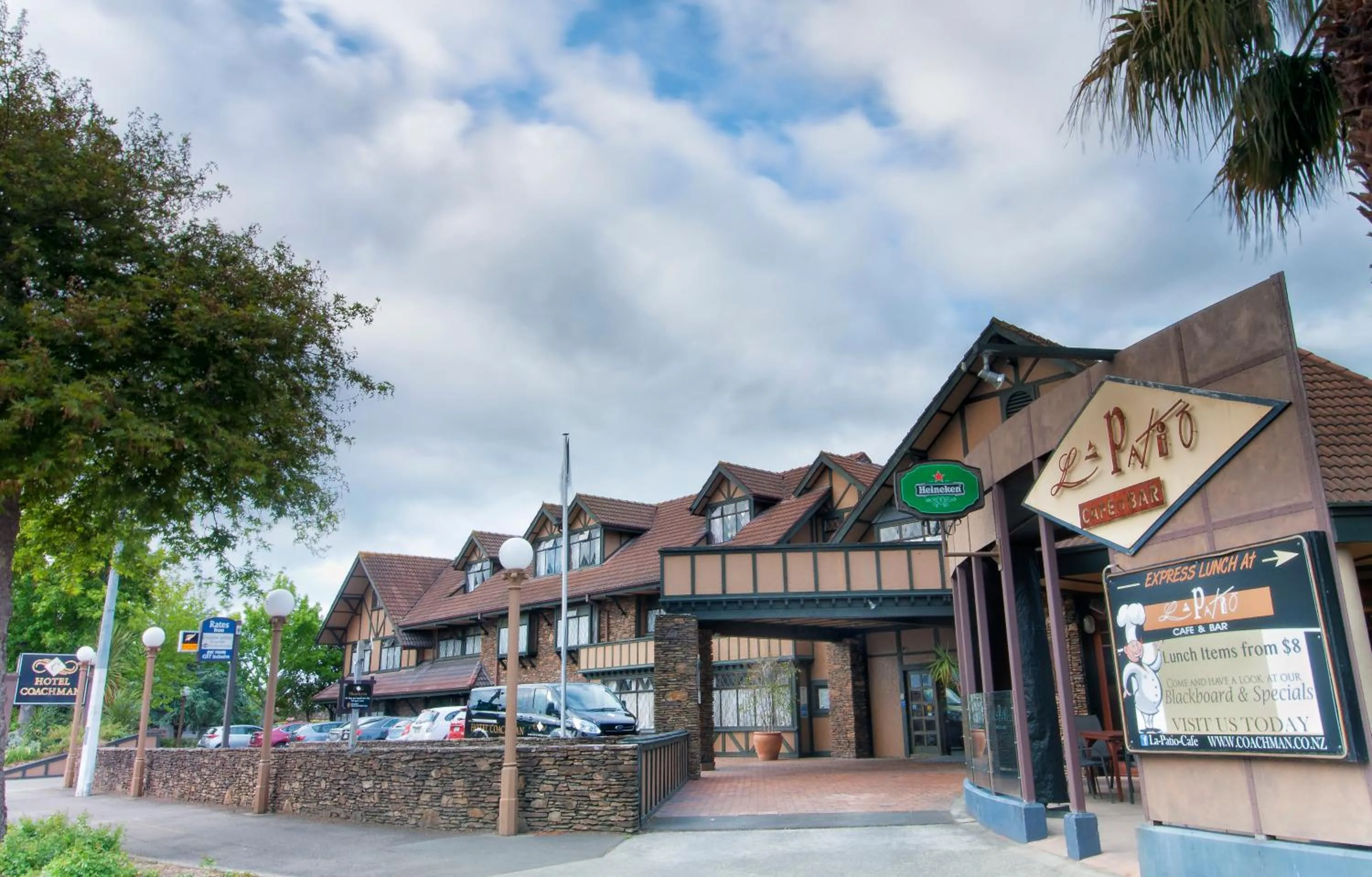 Property building in Distinction Coachman Hotel, Palmerston North