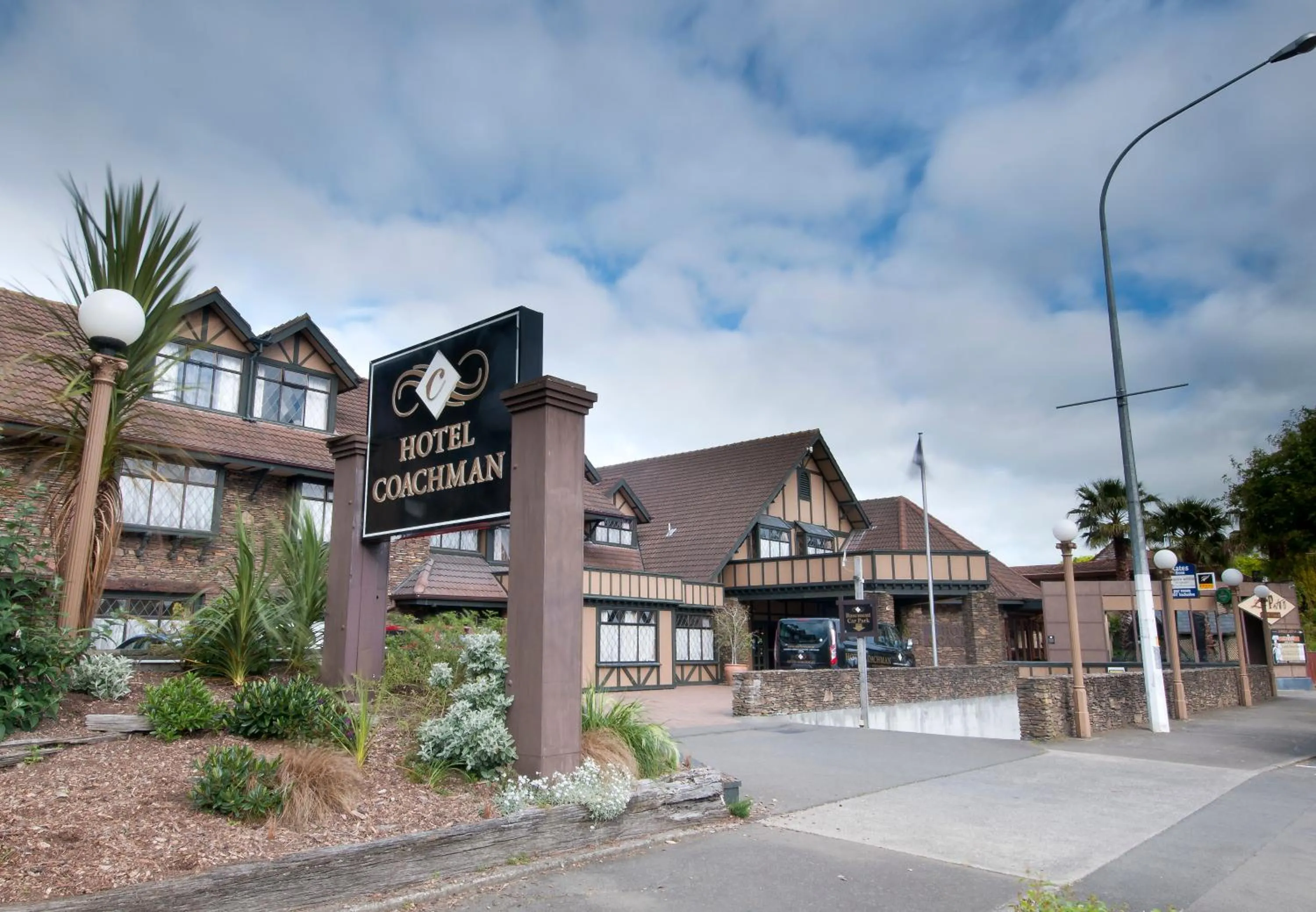 Property building in Distinction Coachman Hotel, Palmerston North