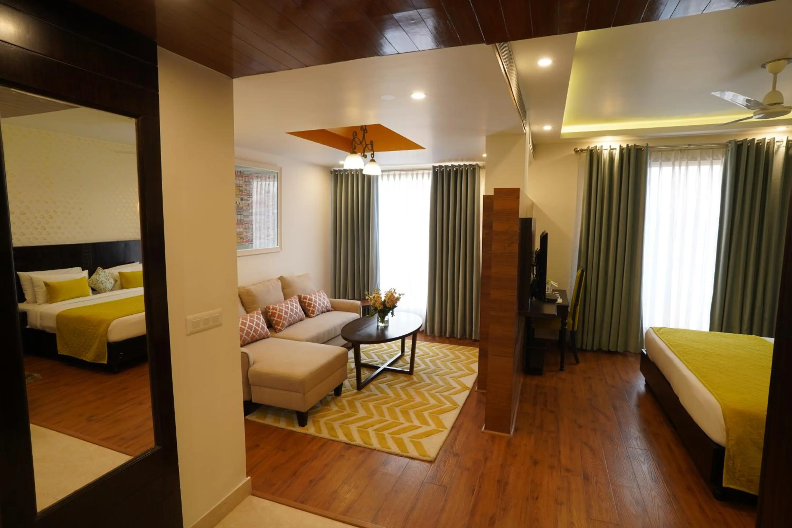 Photo of the whole room, Bed in Rockland Hotel, C.R Park