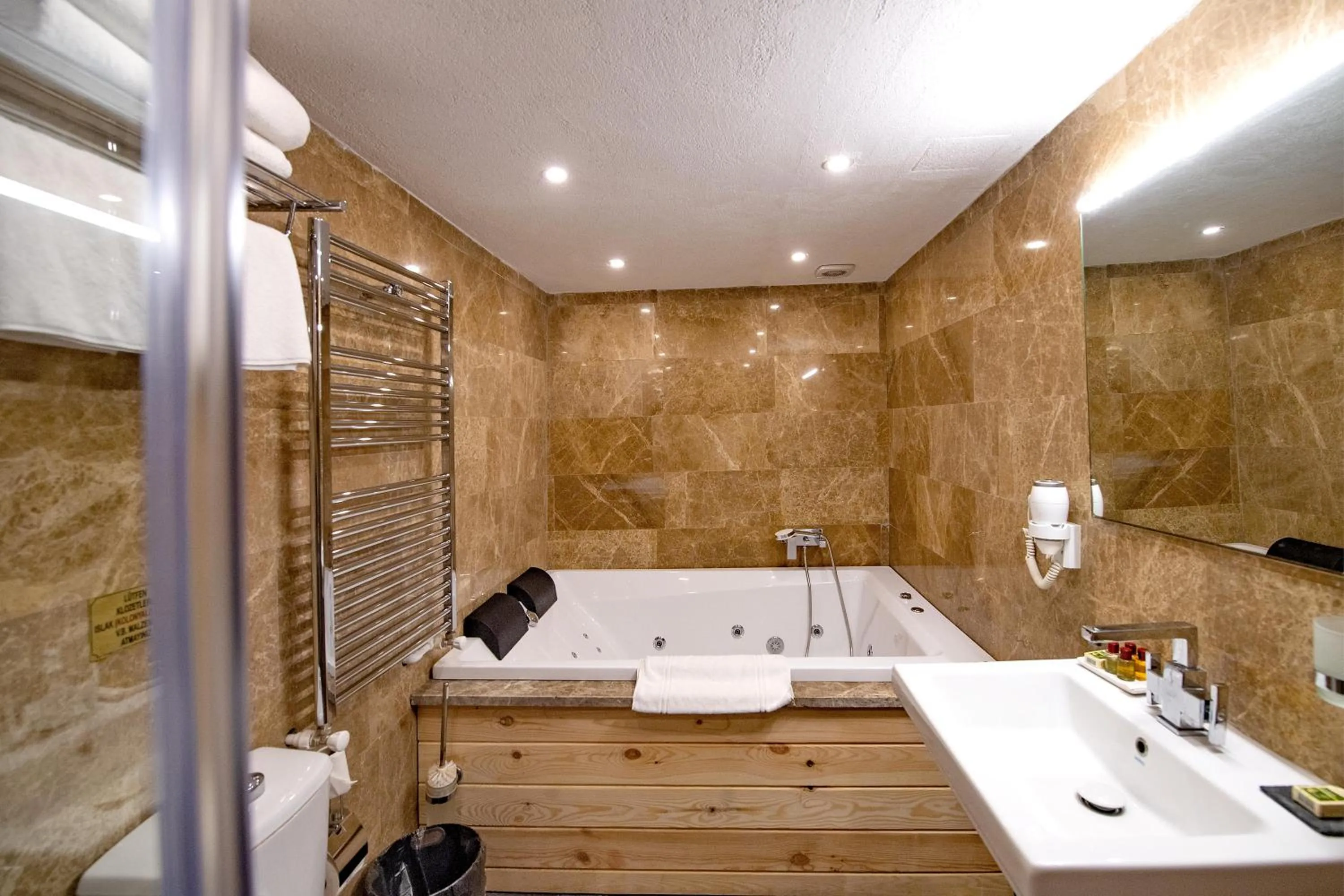 Toilet in Wineport Lodge Agva Riverside Hotel & Winery