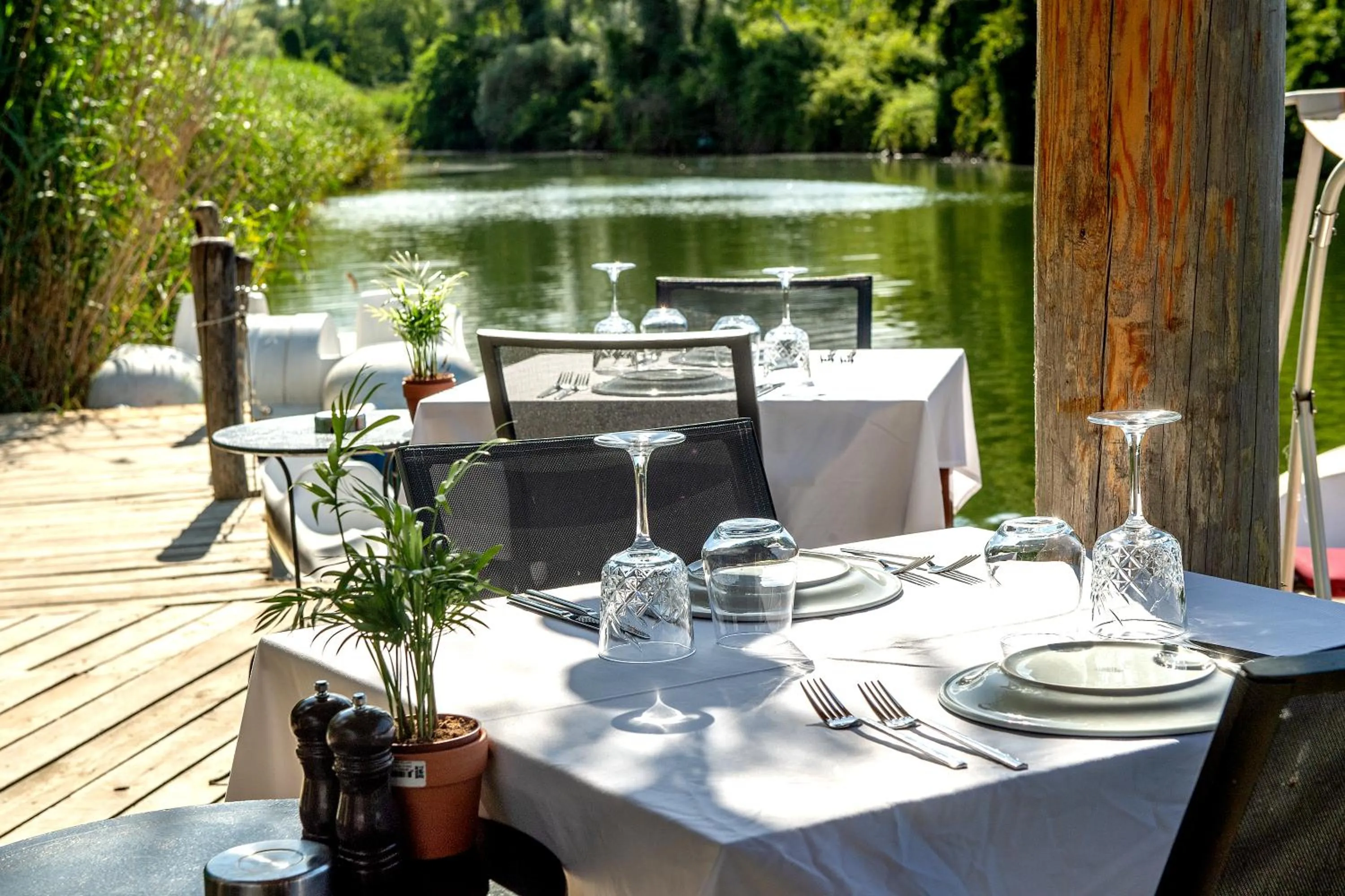 Restaurant/places to eat in Wineport Lodge Agva Riverside Hotel & Winery