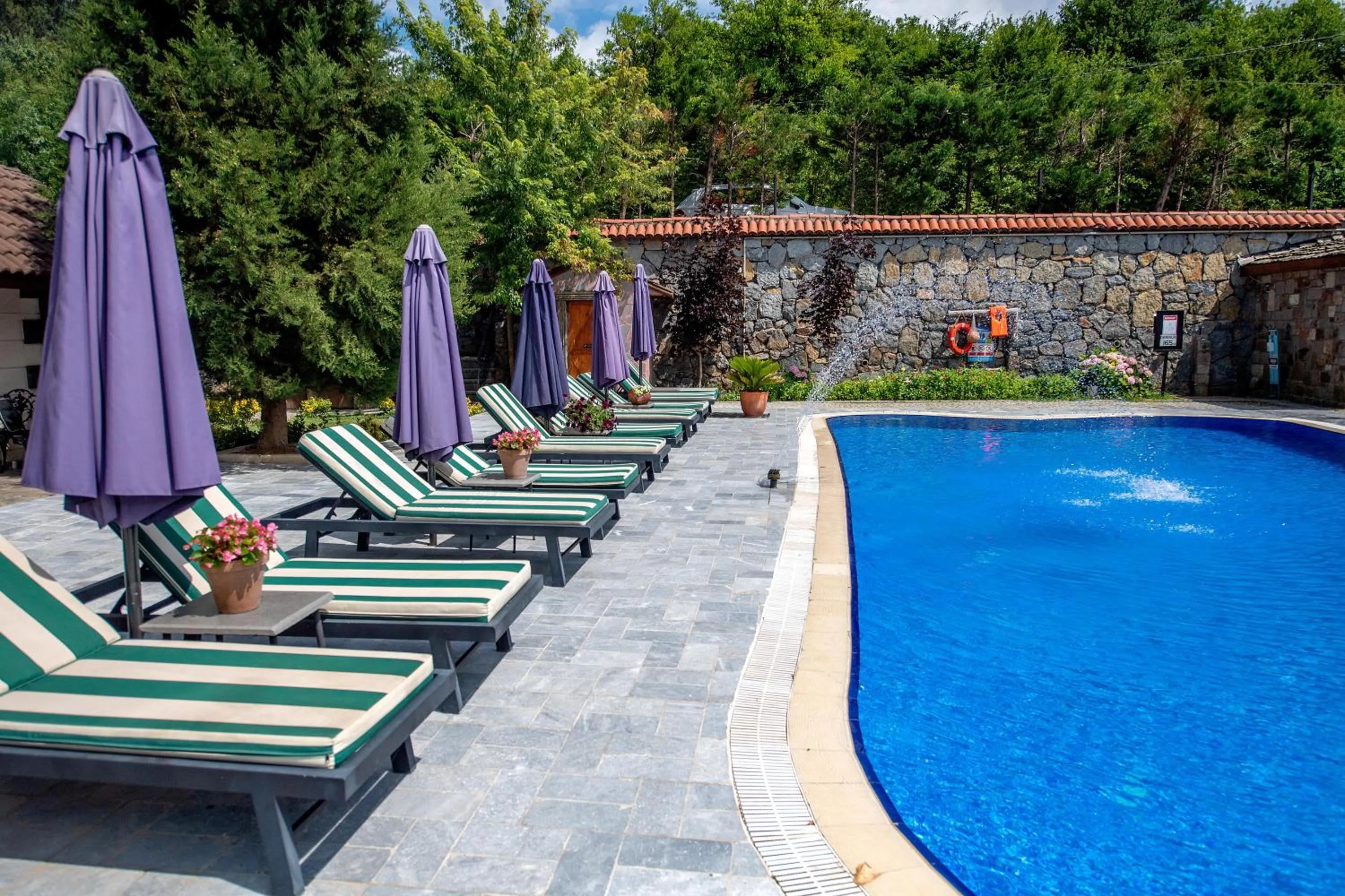 Summer in Wineport Lodge Agva Riverside Hotel & Winery