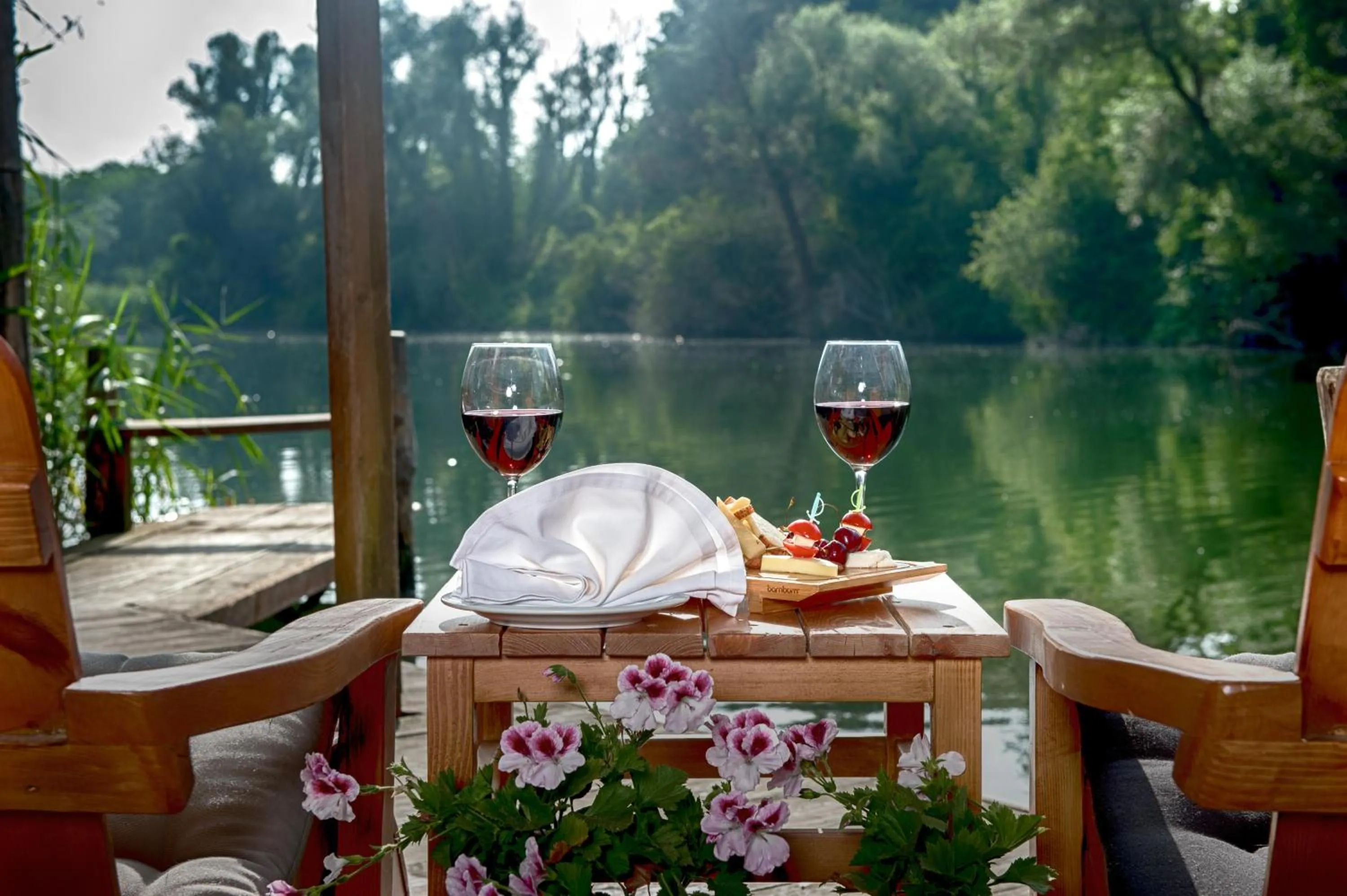 Natural landscape in Wineport Lodge Agva Riverside Hotel & Winery