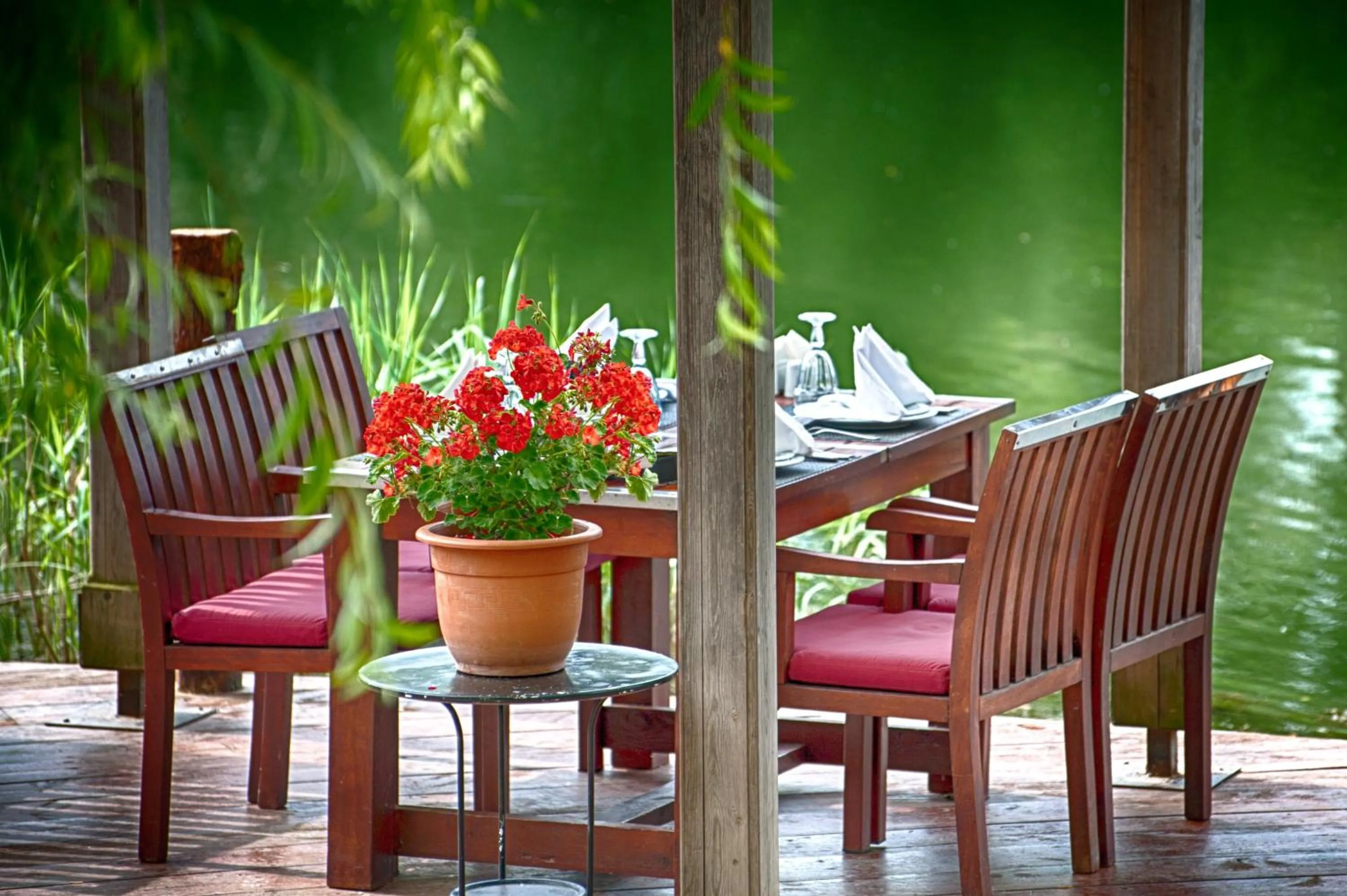 Restaurant/places to eat in Wineport Lodge Agva Riverside Hotel & Winery