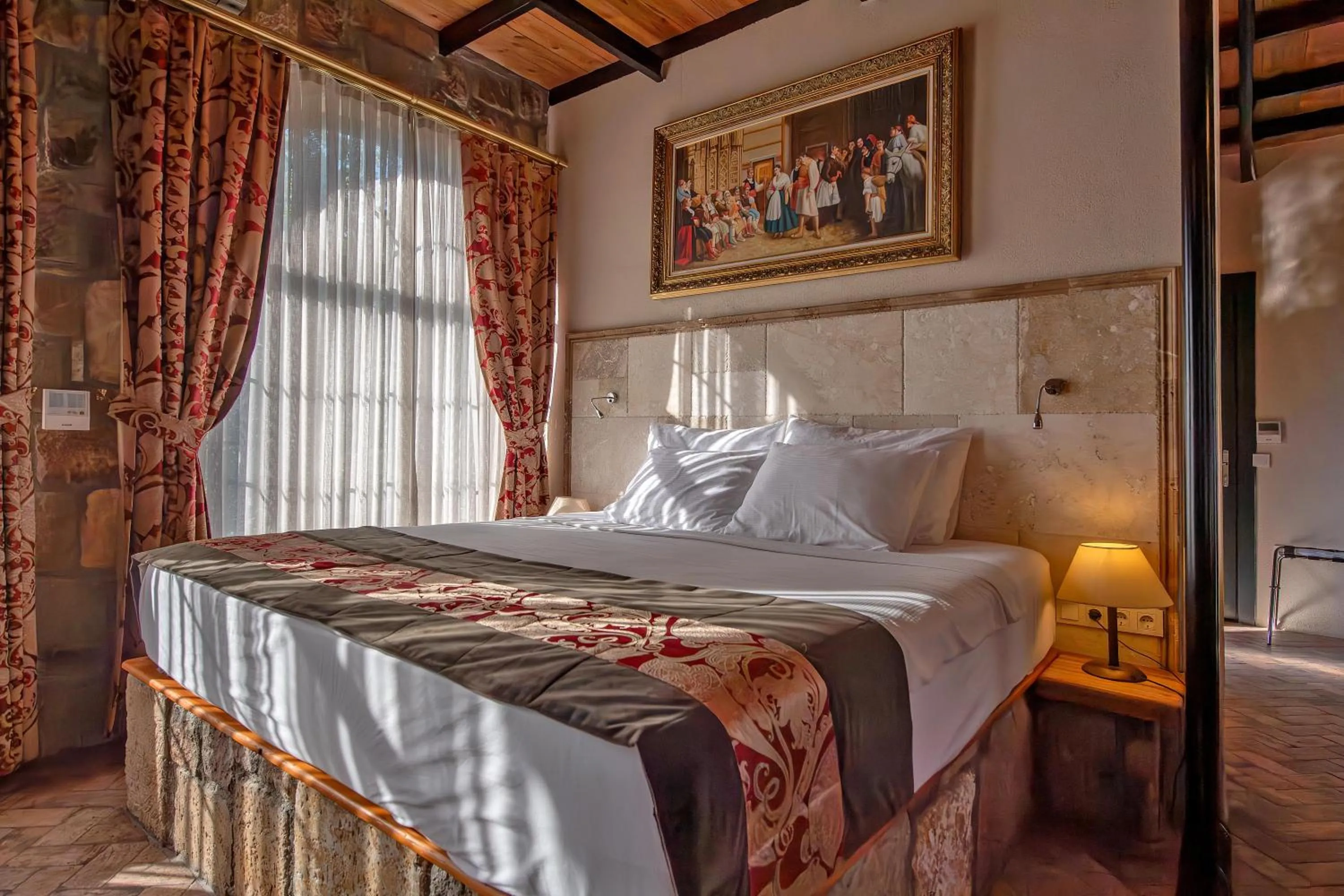 Bed in Wineport Lodge Agva Riverside Hotel & Winery